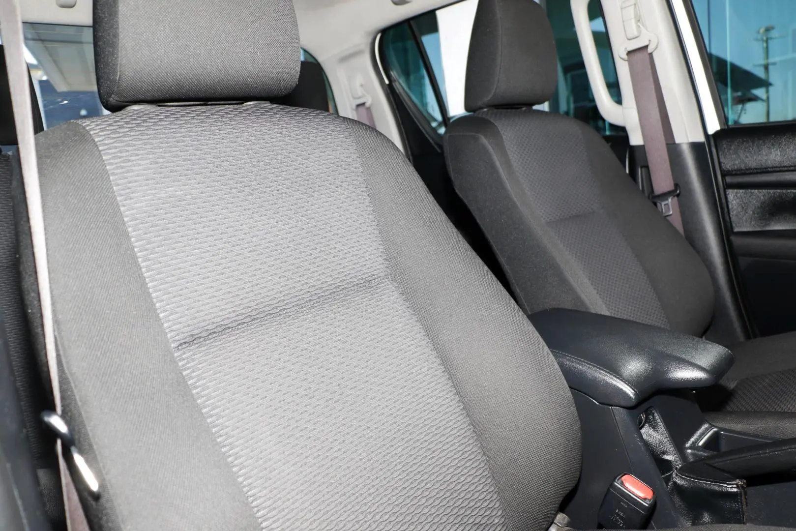 2023 Toyota Hilux Gallery Image 9