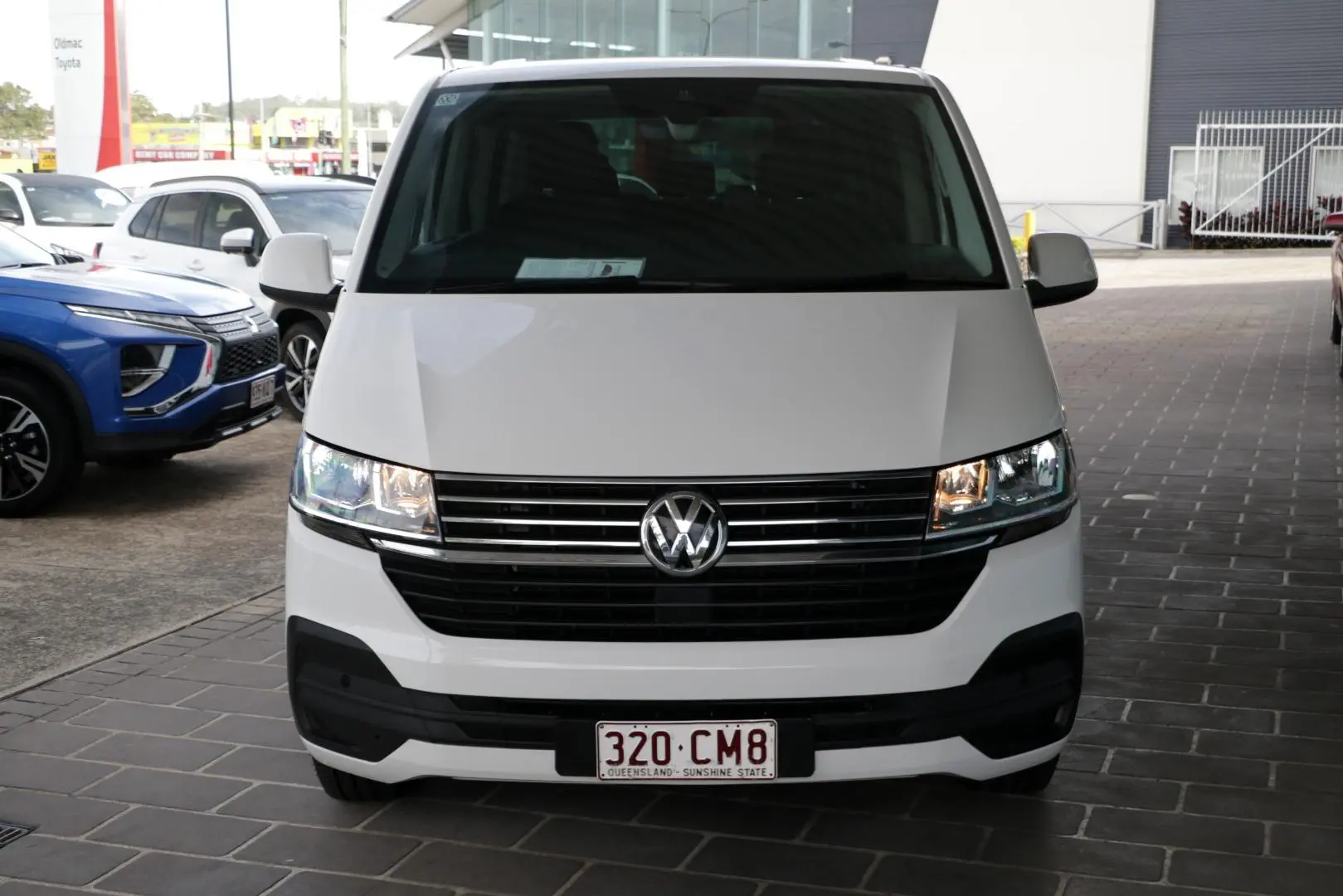 2021 Volkswagen Multivan Gallery Image 3