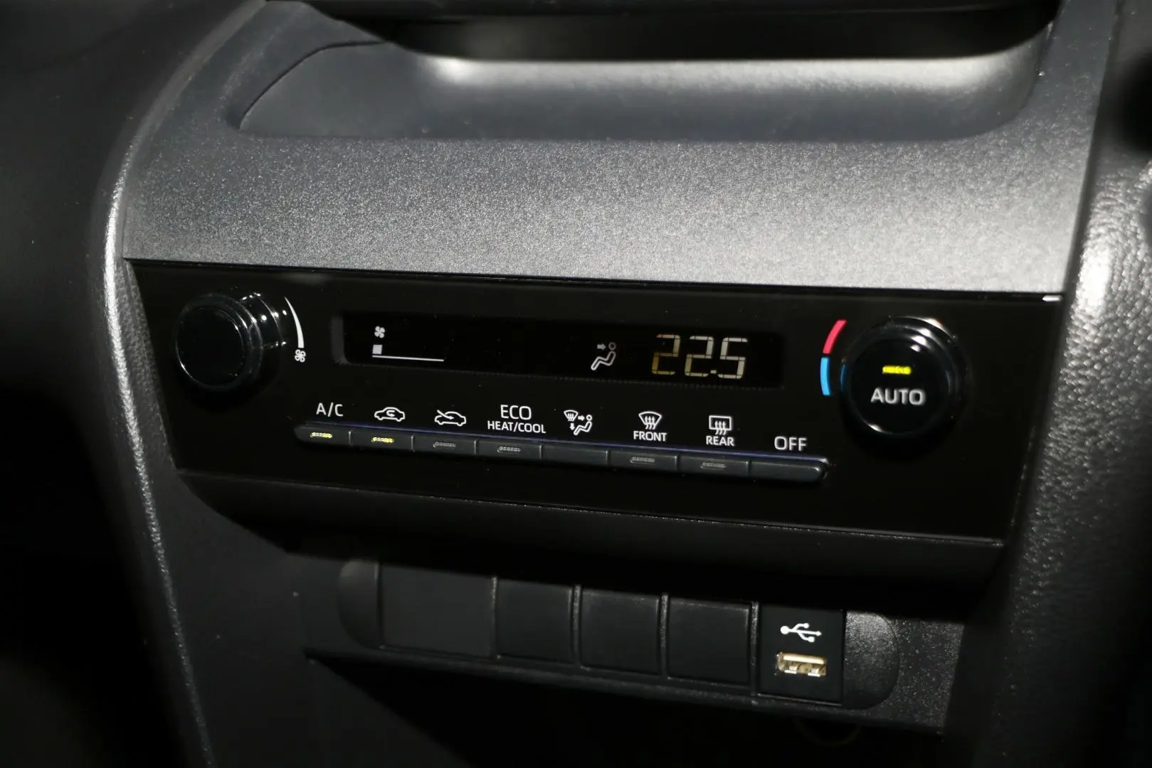 2023 Toyota Yaris Cross Gallery Image 19
