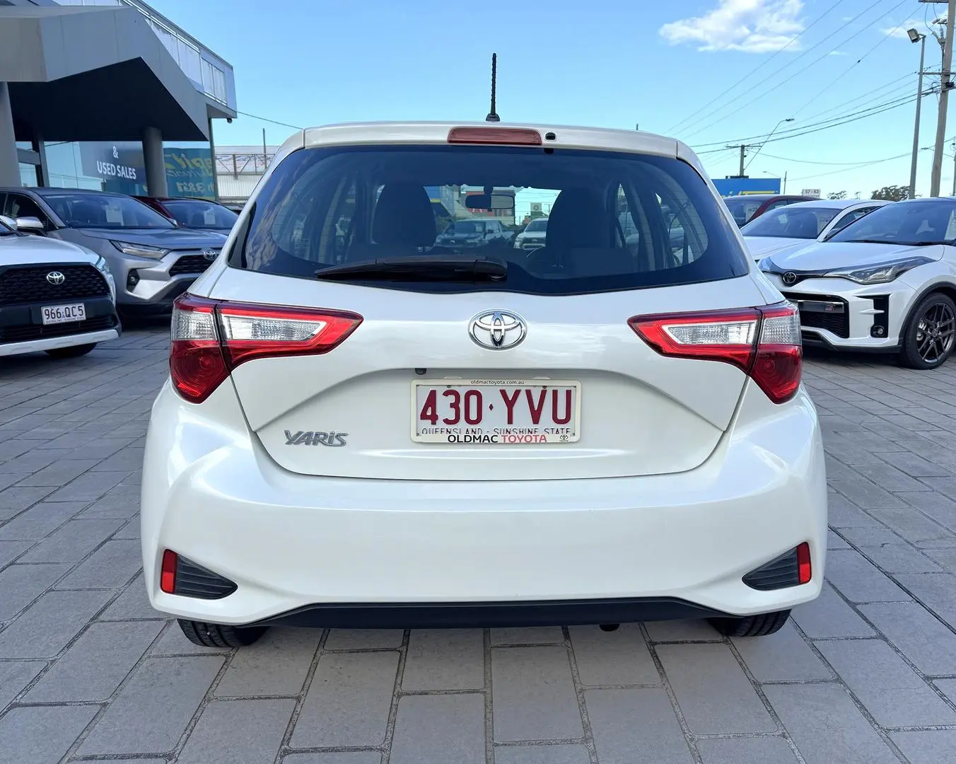 2019 Toyota Yaris Gallery Image 9