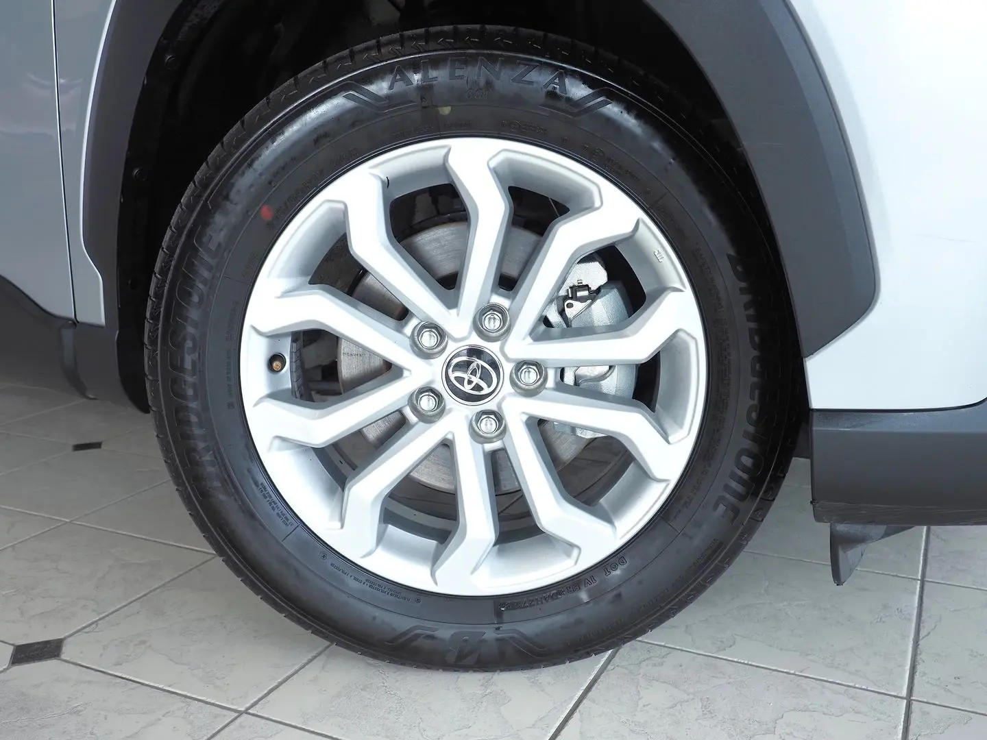 2023 Toyota Corolla Cross Gallery Image 13