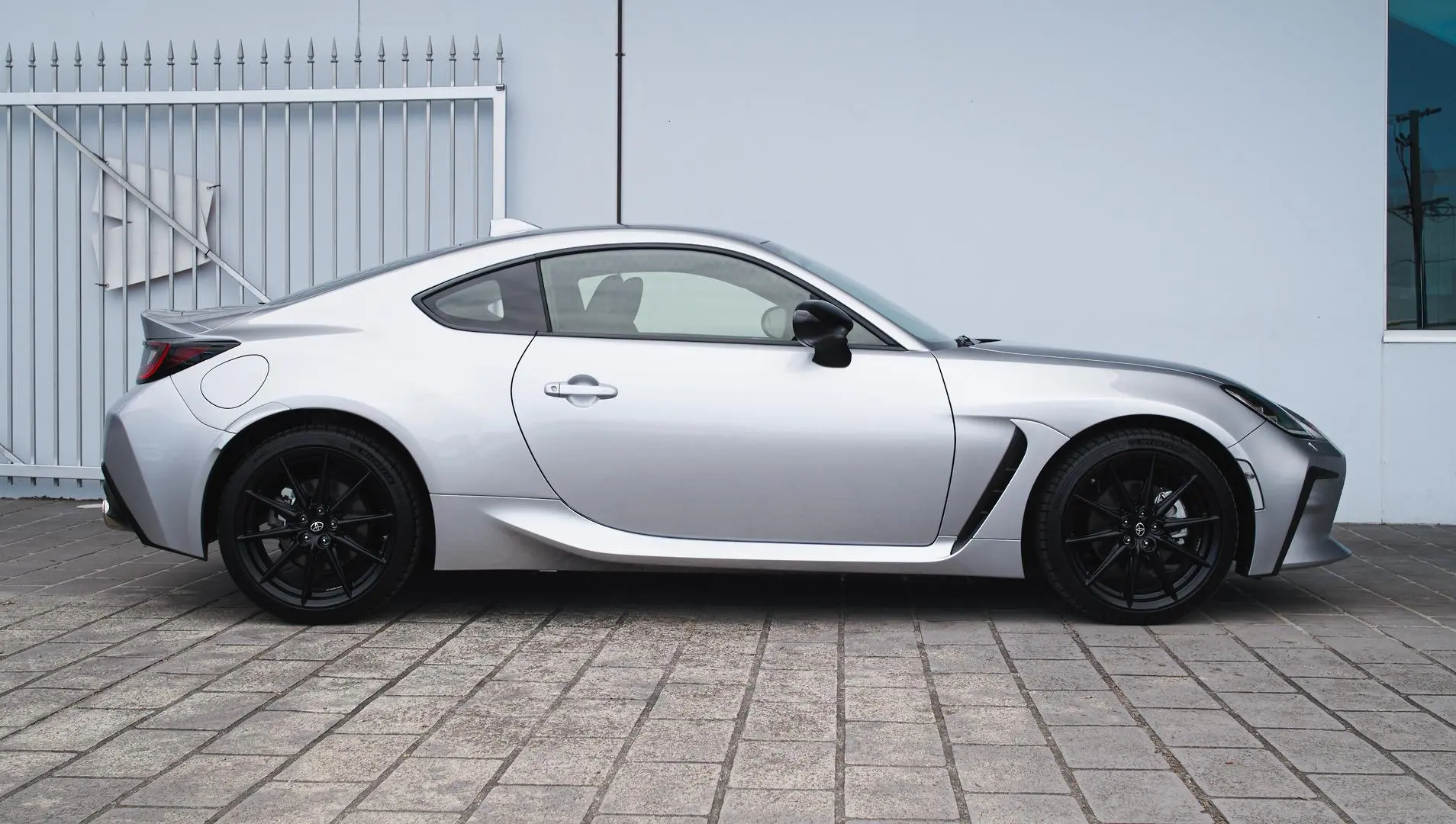 2025 Toyota GR86 Gallery Image 4