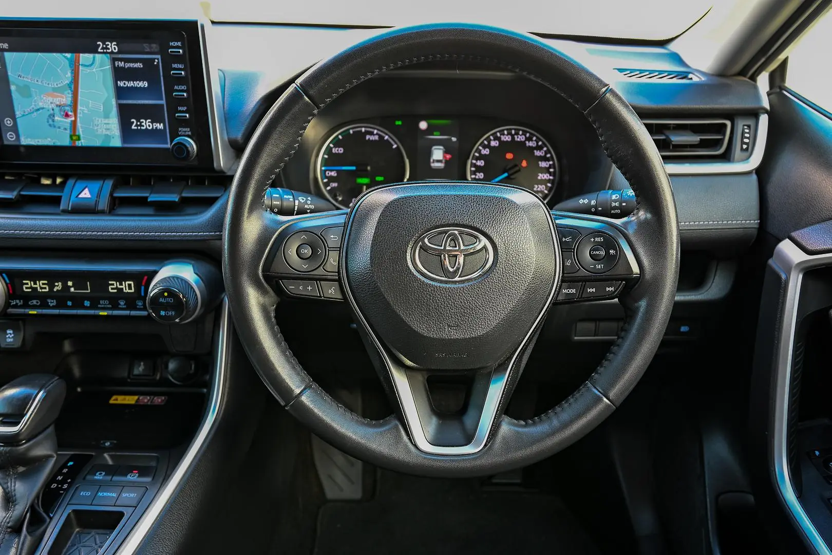 2022 Toyota RAV4 Gallery Image 10