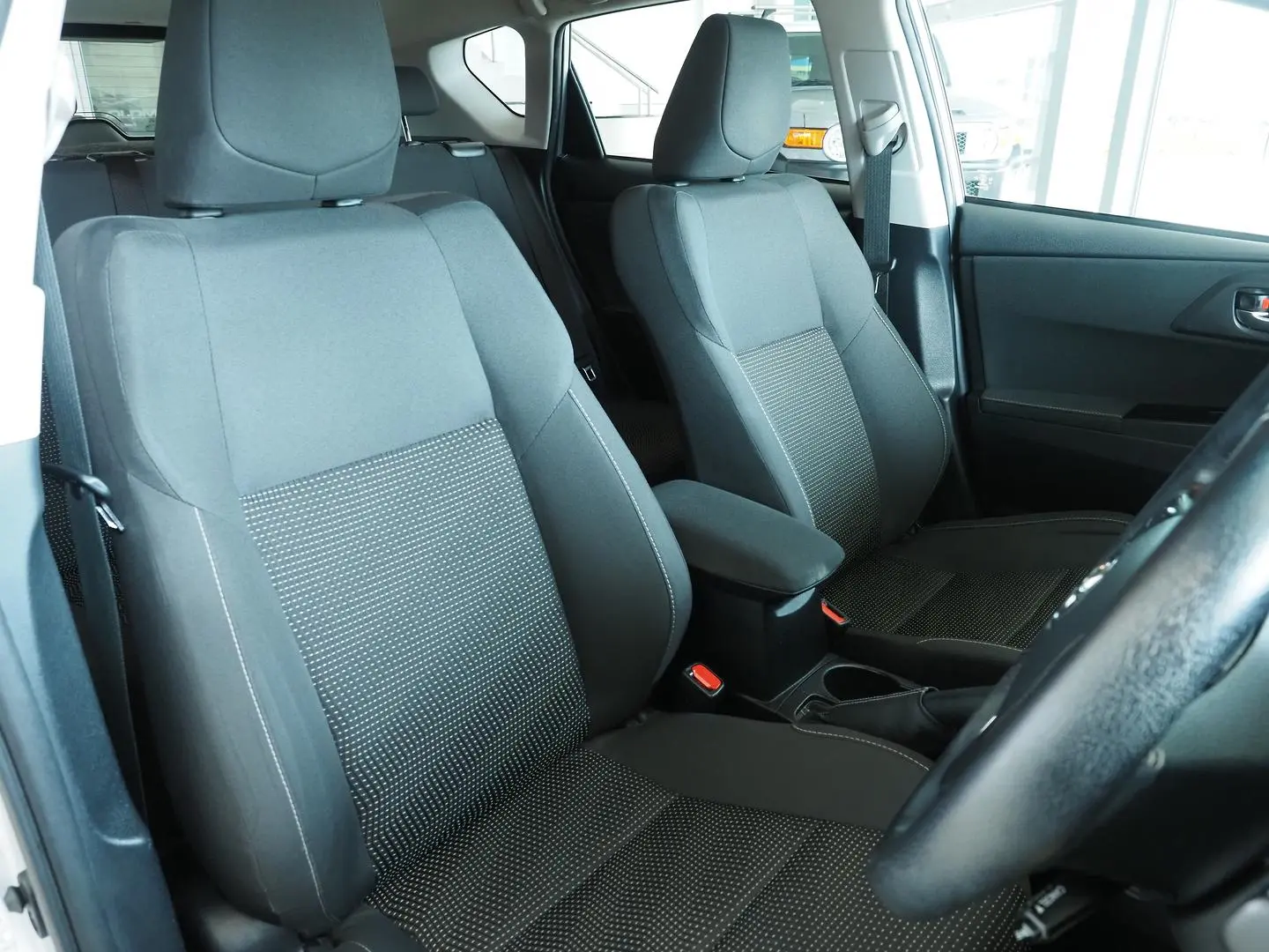 2018 Toyota Corolla Gallery Image 19