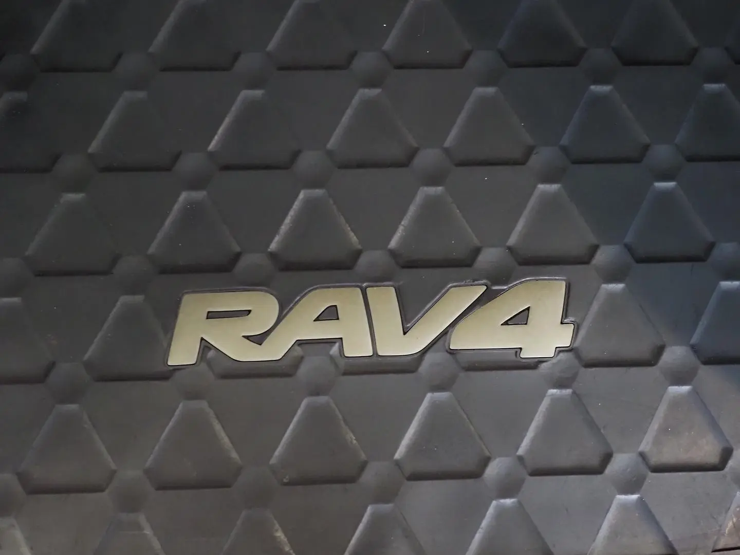 2021 Toyota RAV4 Gallery Image 17