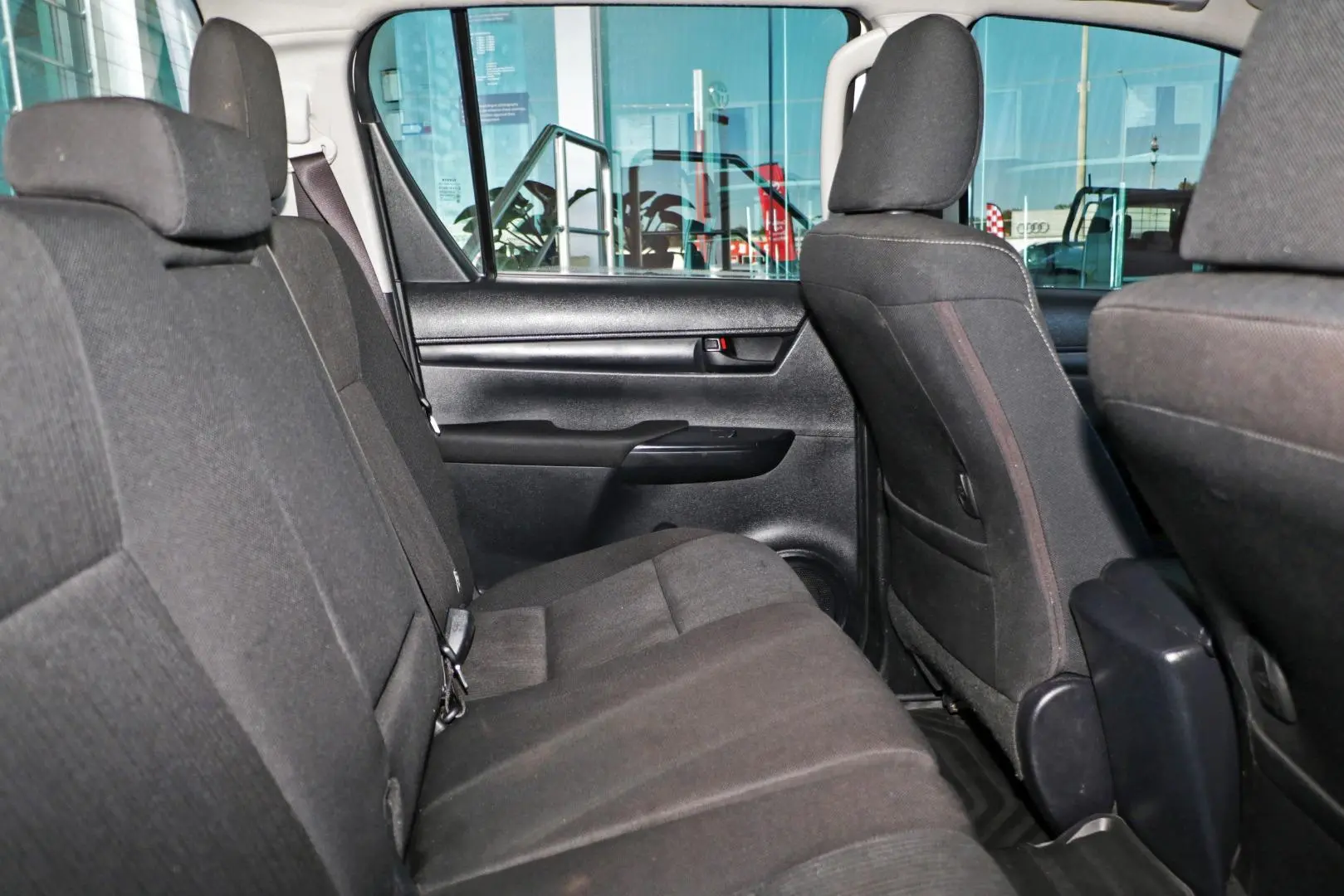 2022 Toyota Hilux Gallery Image 8
