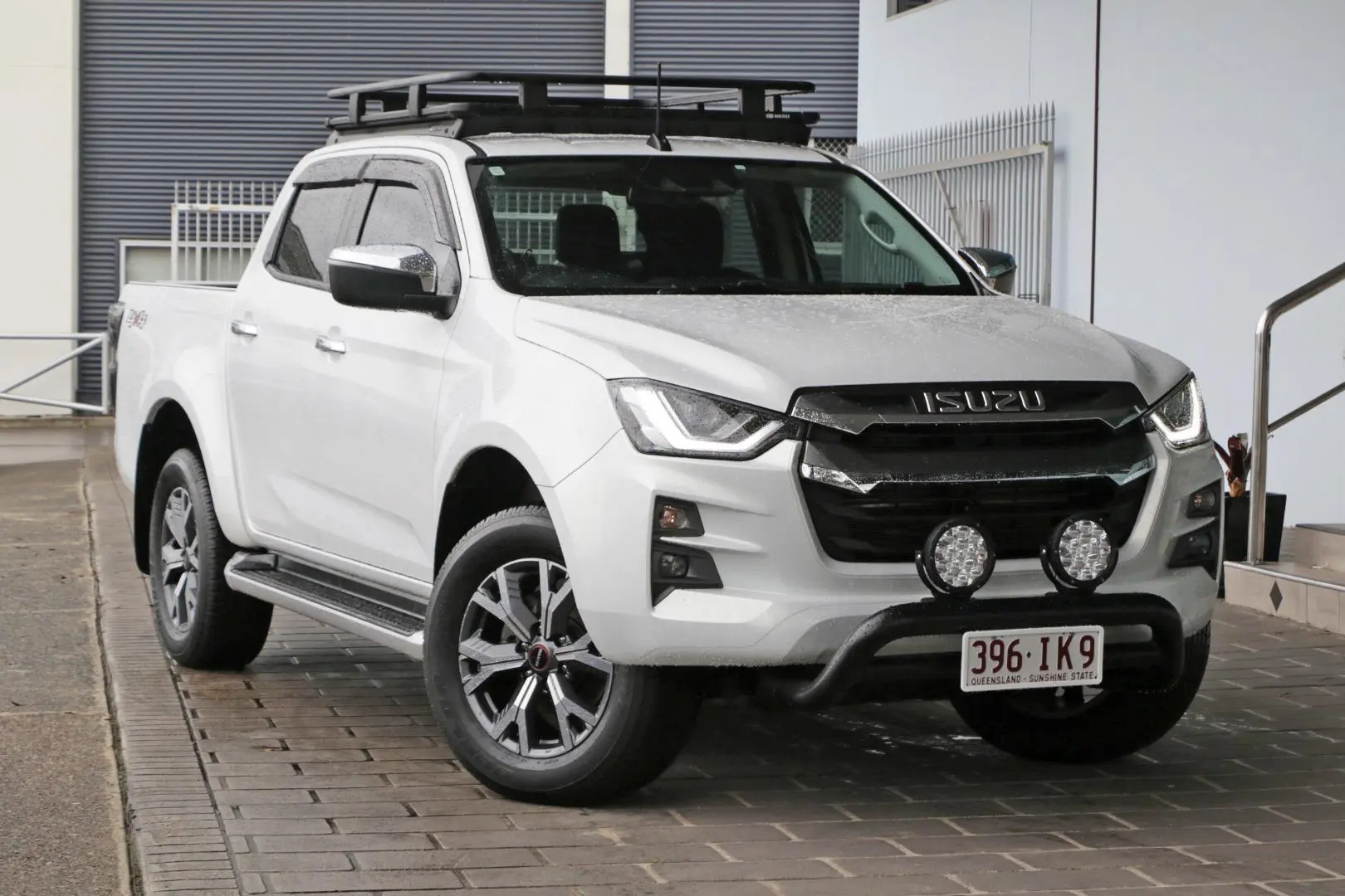 2023 Isuzu D-MAX Image 1