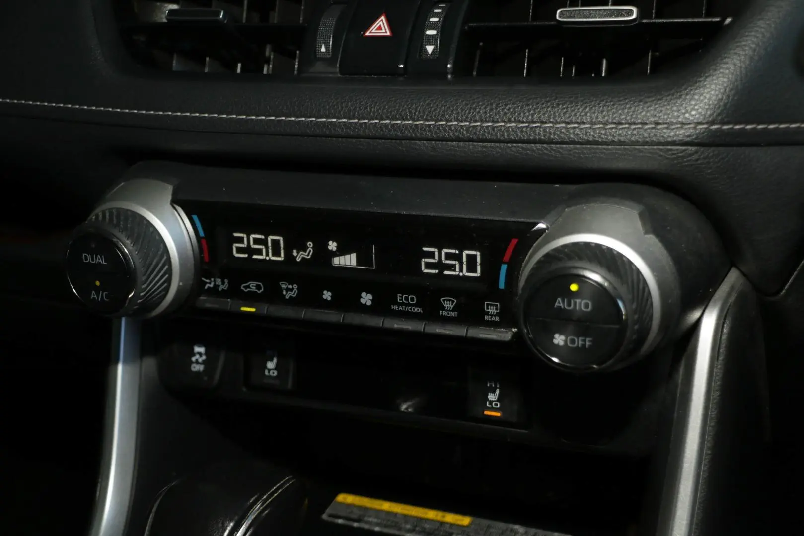 2021 Toyota RAV4 Gallery Image 17