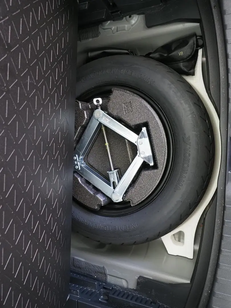 2024 Toyota RAV4 Gallery Image 15