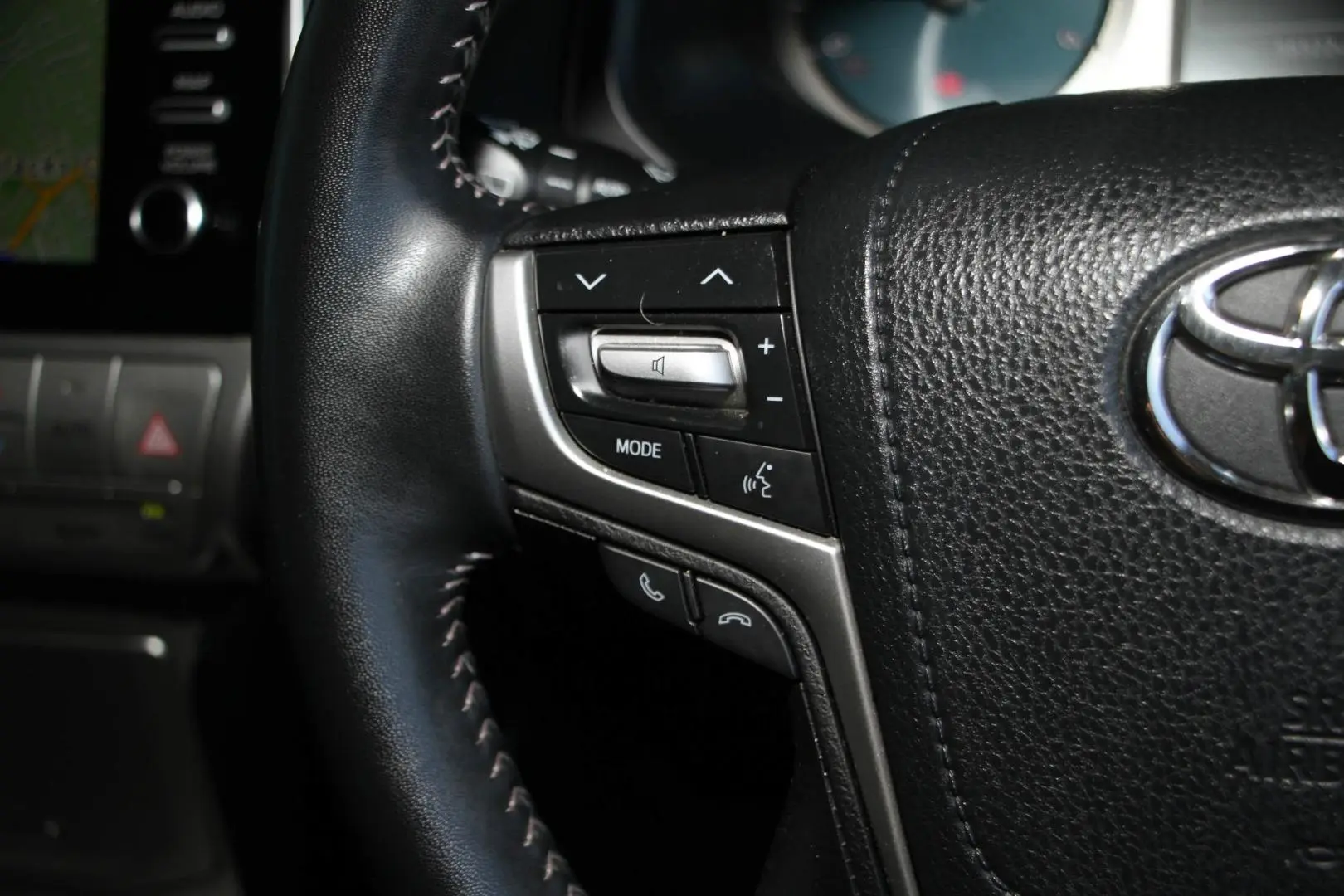 2023 Toyota Landcruiser Prado Gallery Image 20