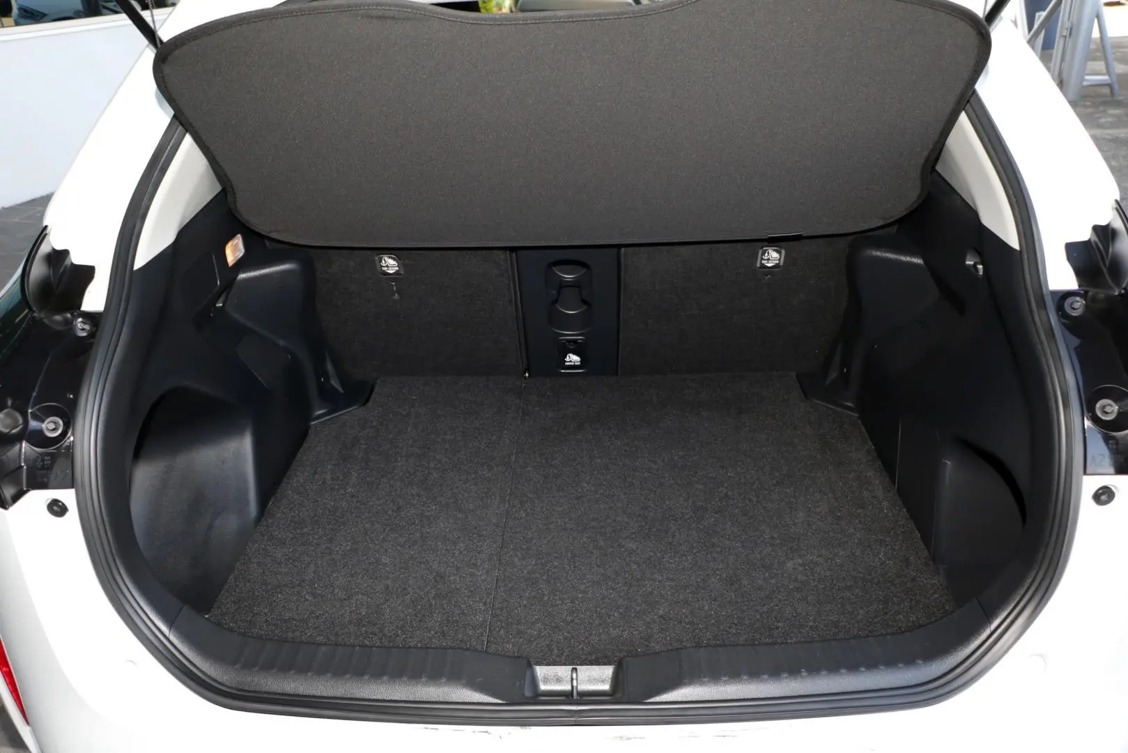 2023 Toyota Yaris Cross Gallery Image 25
