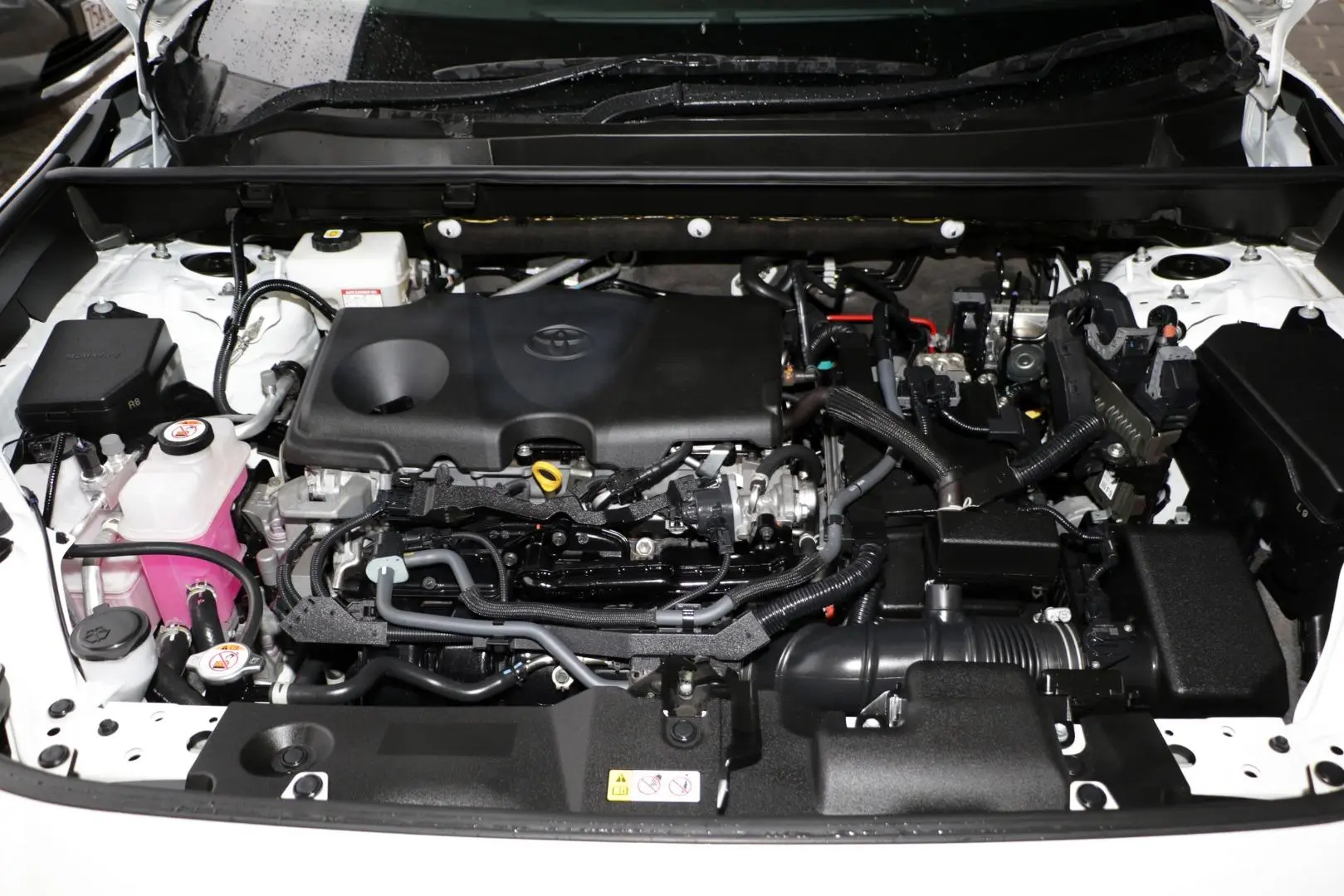 2023 Toyota RAV4 Gallery Image 19