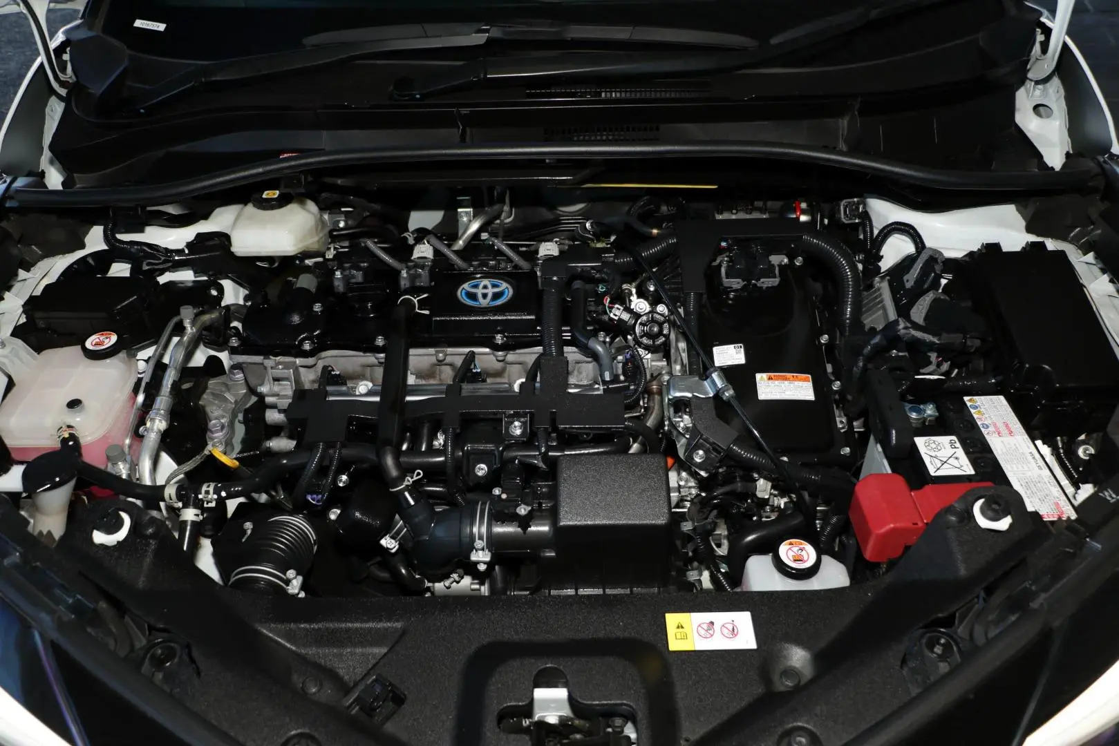 2021 Toyota C-HR Gallery Image 22