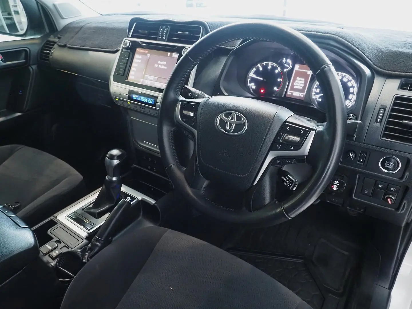 2018 Toyota Landcruiser Prado Gallery Image 3