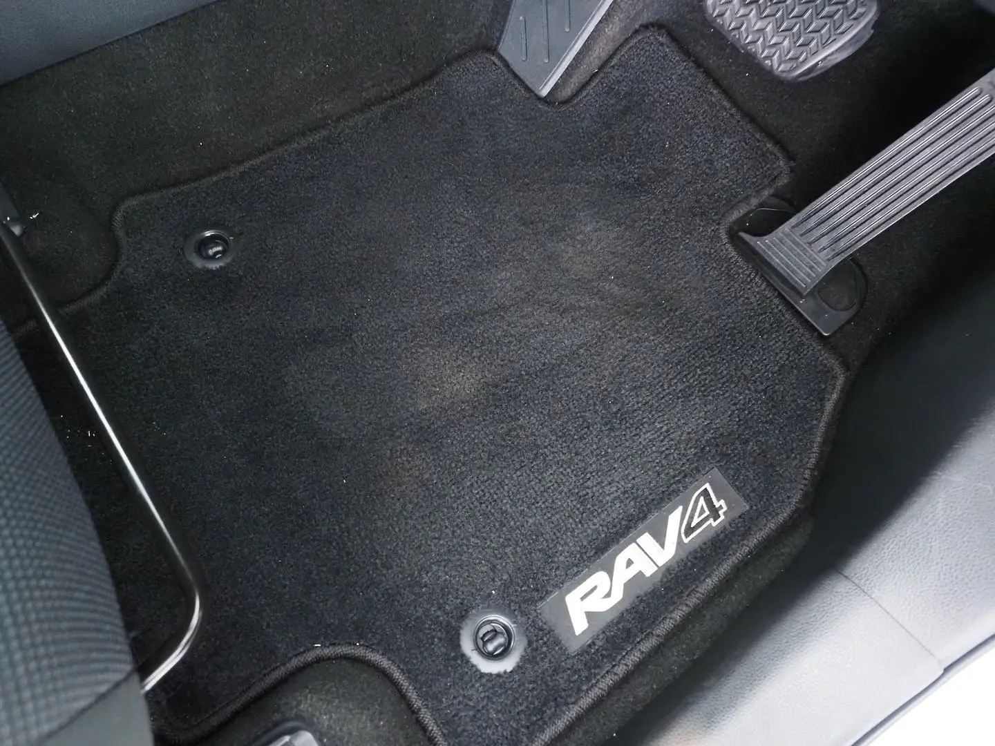 2023 Toyota RAV4 Gallery Image 20