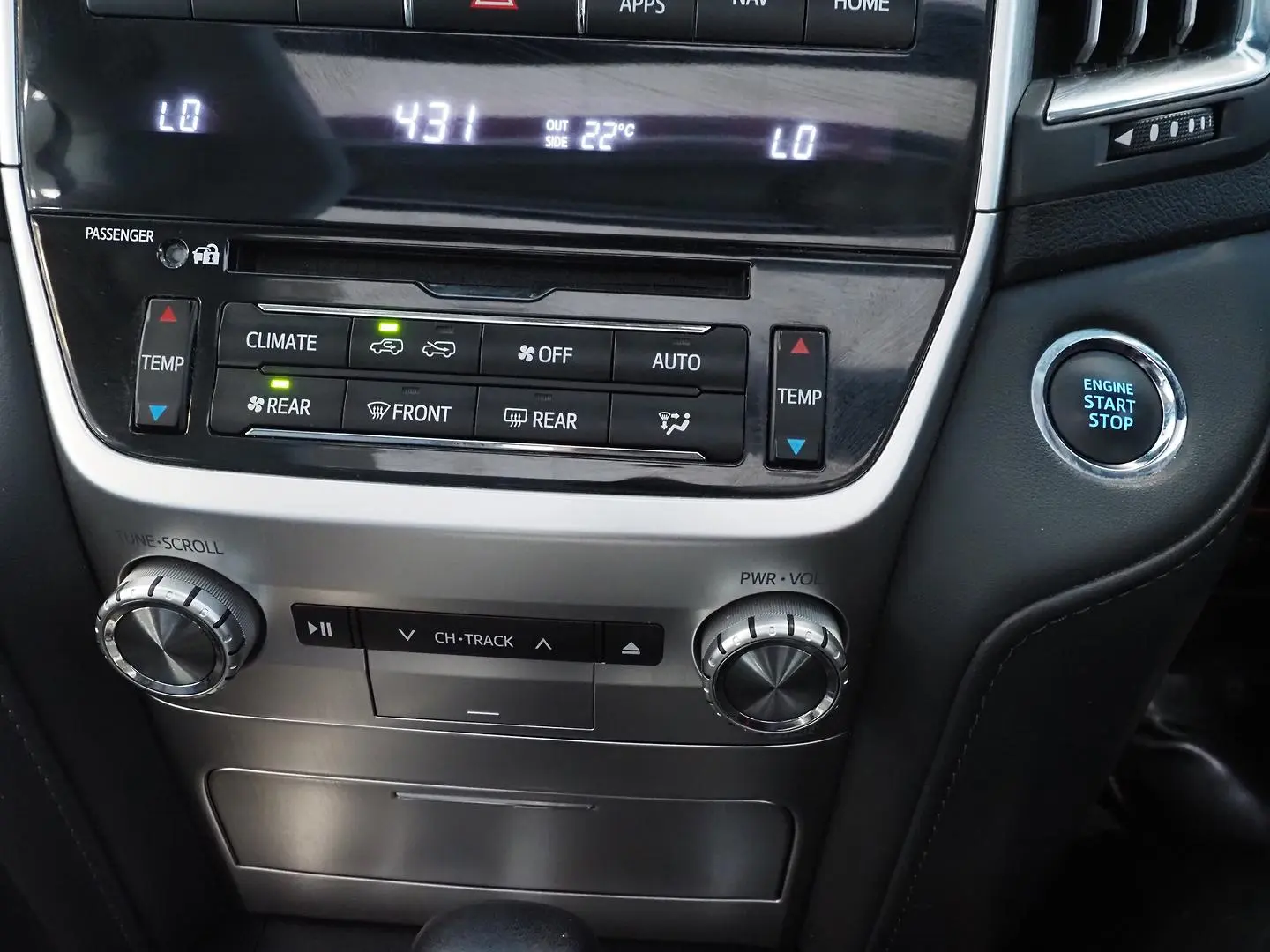 2021 Toyota Landcruiser Gallery Image 30