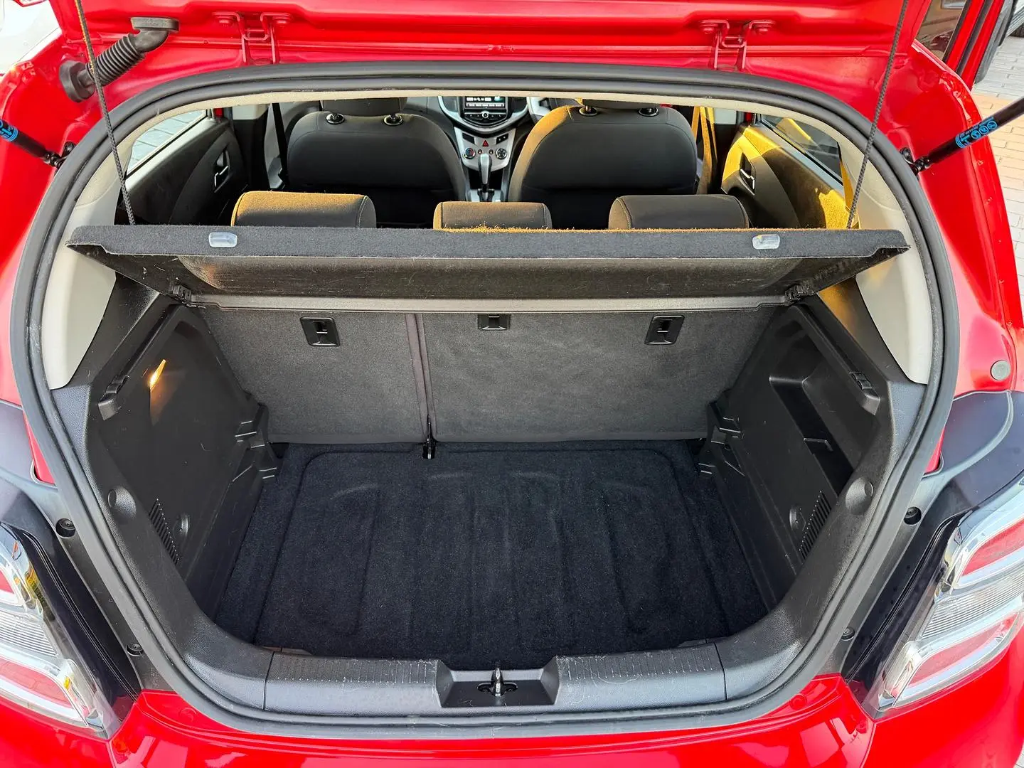 2016 Holden Barina Gallery Image 3