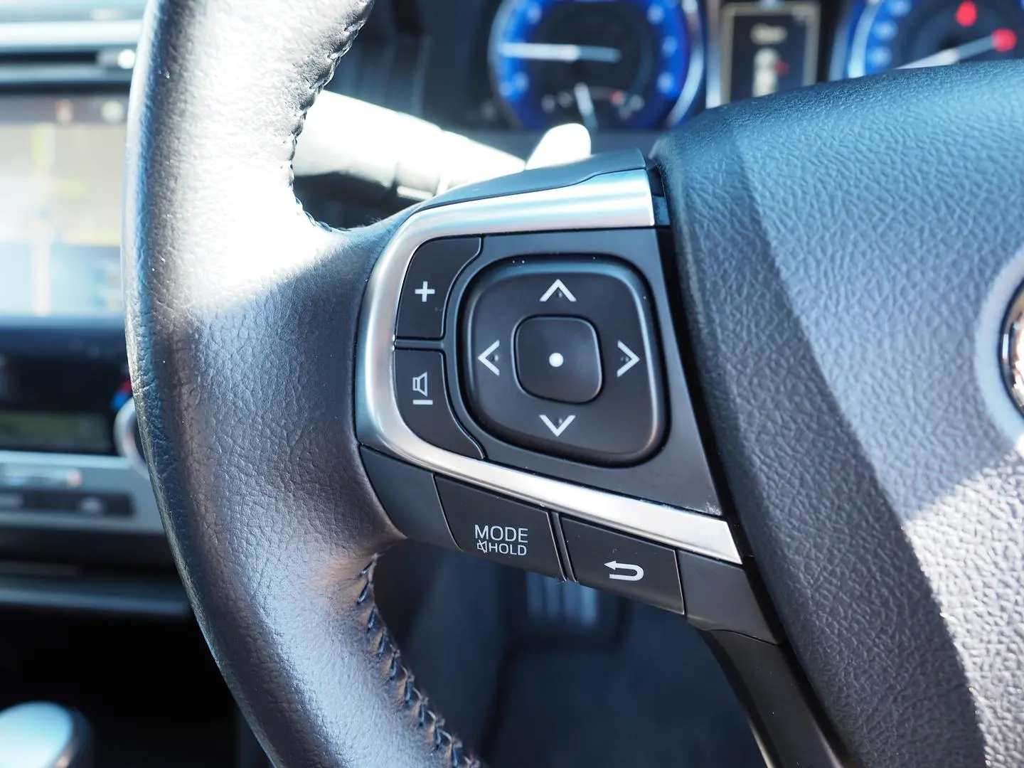 2016 Toyota Camry Gallery Image 32