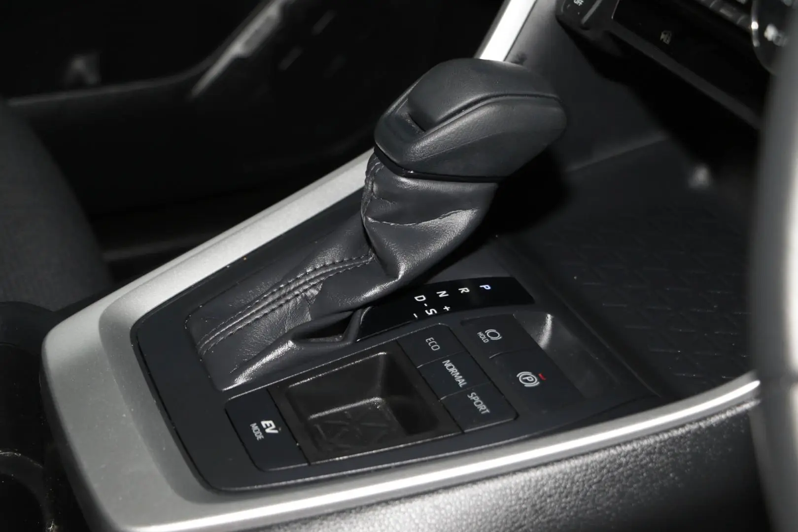 2023 Toyota RAV4 Gallery Image 15