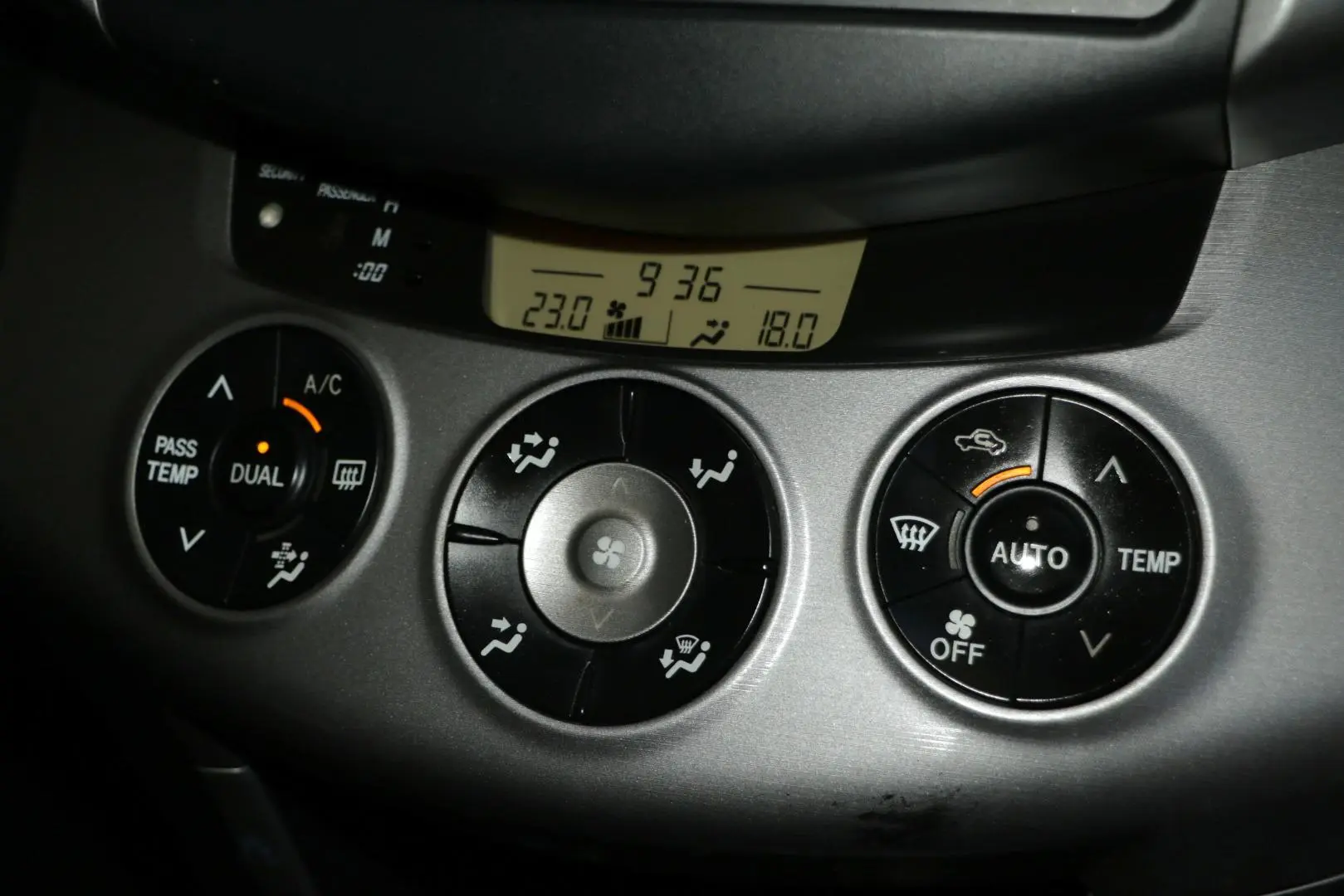 2008 Toyota RAV4 Image 15