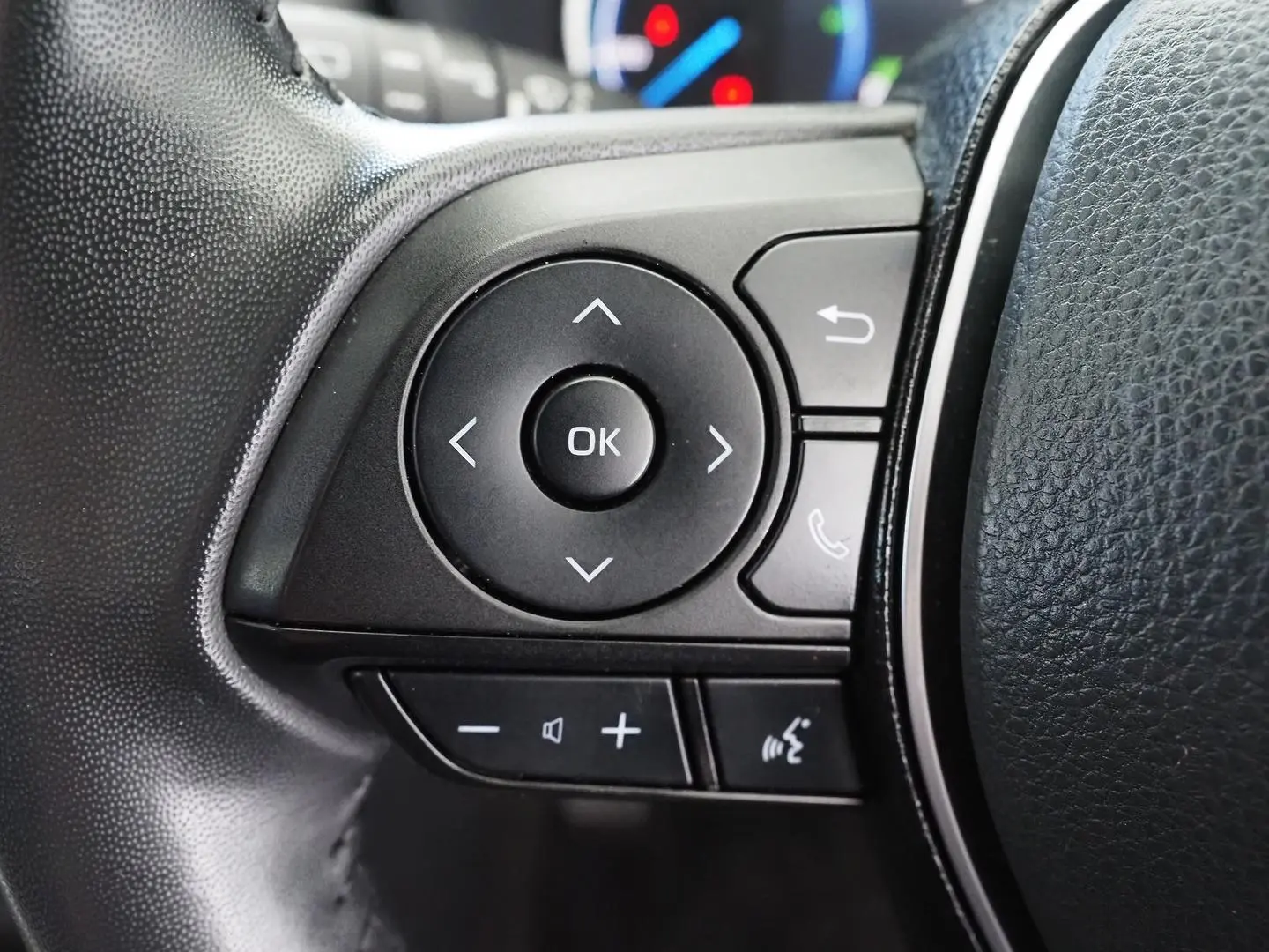 2024 Toyota RAV4 Gallery Image 23