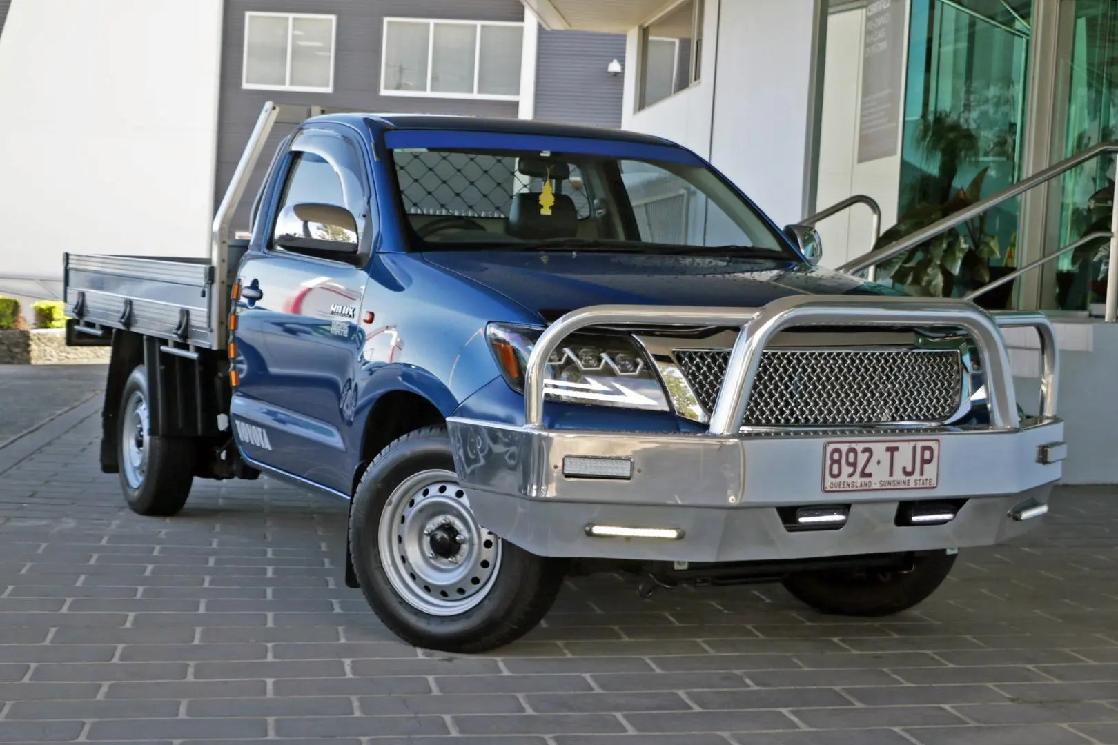 2013 Toyota Hilux Workmate (892TJP) Image 1