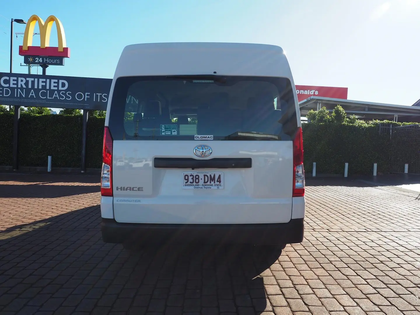 2021 Toyota Hiace Gallery Image 7
