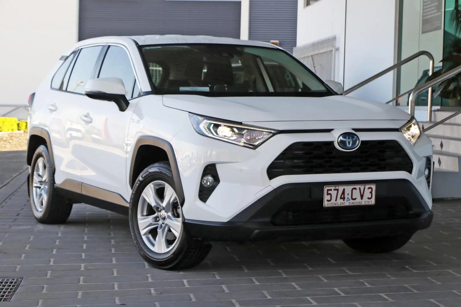 2021 Toyota RAV4 Gallery Image 1