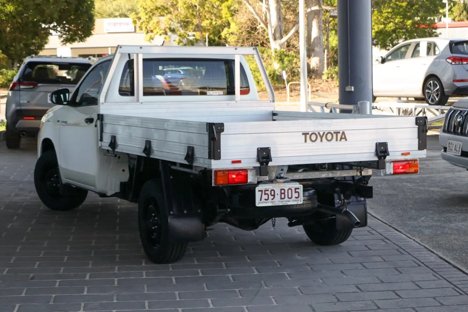 2021 Toyota Hilux Gallery Image 2