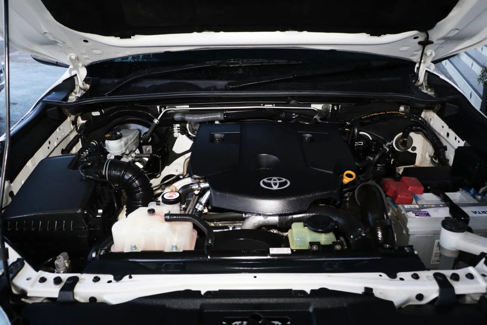 2020 Toyota Hilux Gallery Image 24