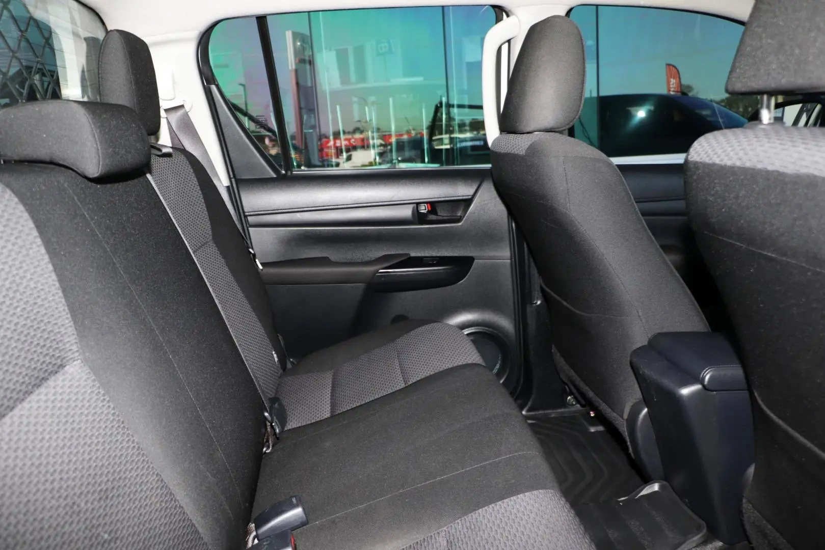 2020 Toyota Hilux Gallery Image 9