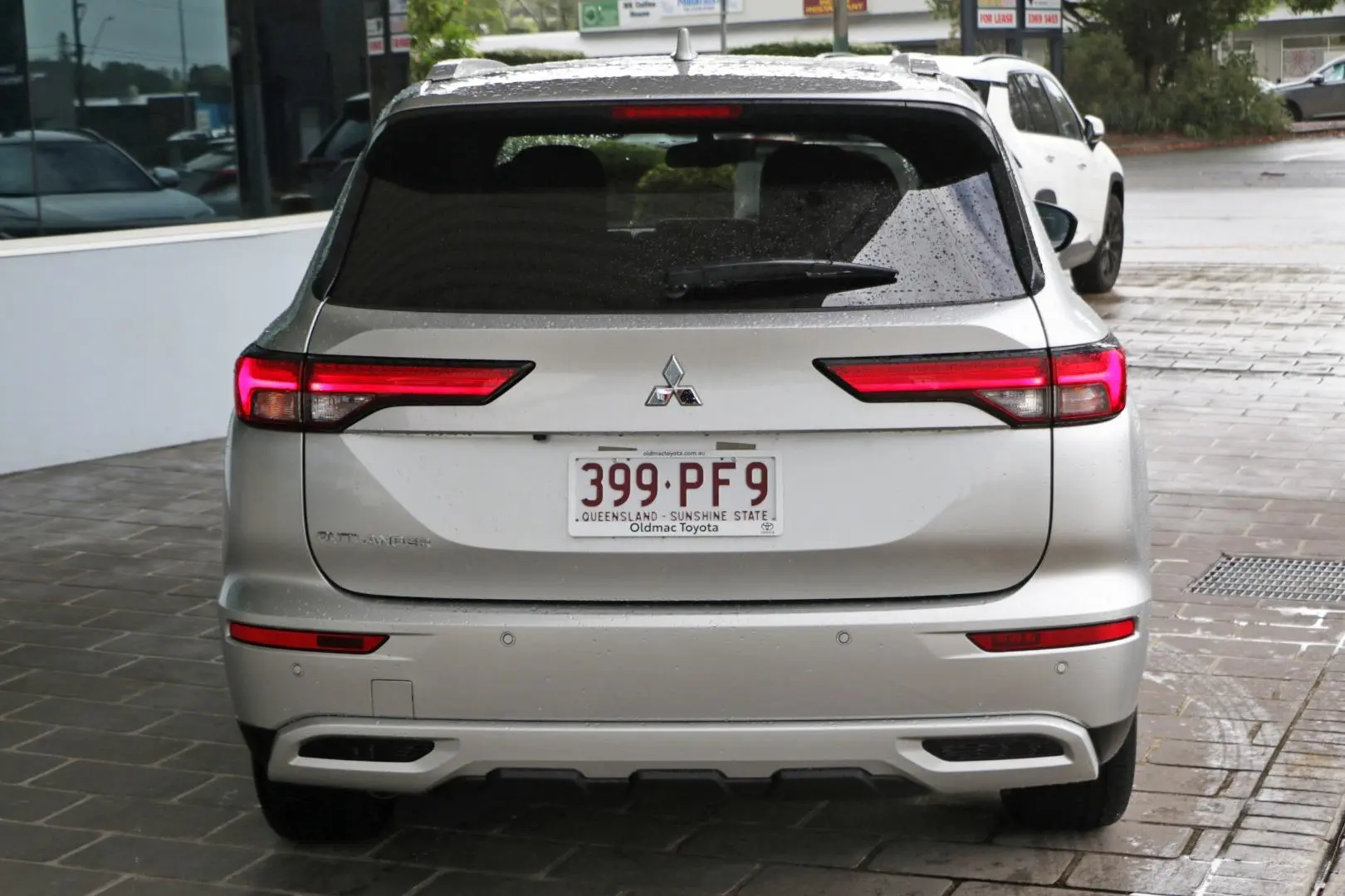 2024 Mitsubishi Outlander Gallery Image 4