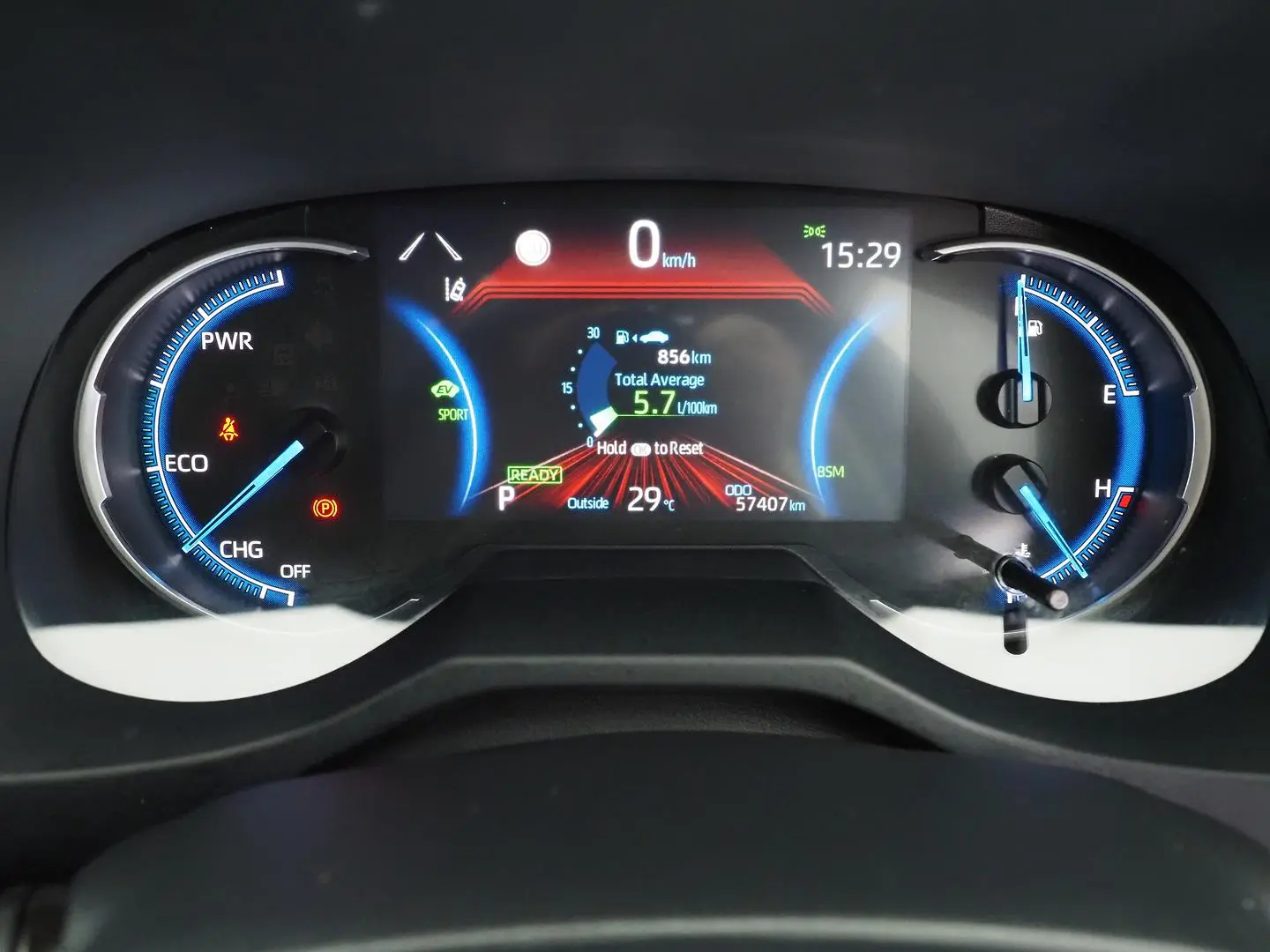 2024 Toyota RAV4 Gallery Image 19