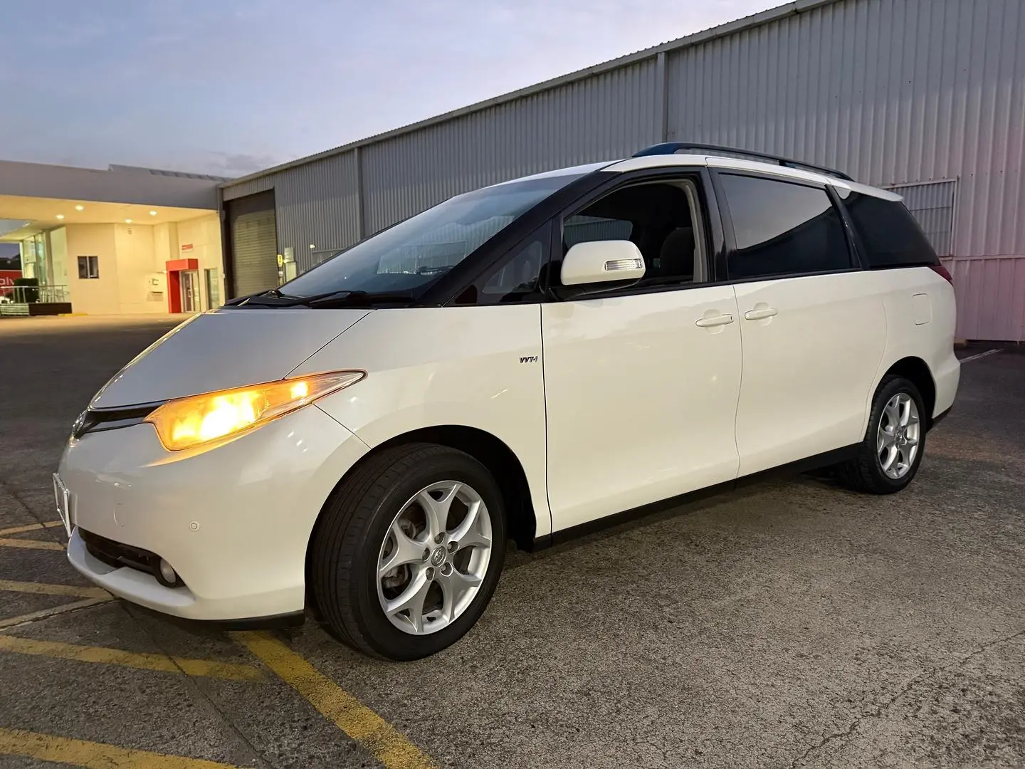 2007 Toyota Tarago Gallery Image 5