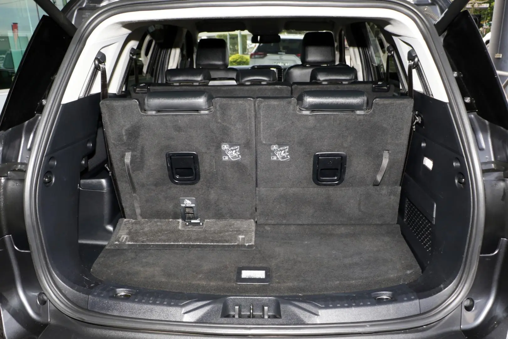 2022 Ford Everest Gallery Image 23