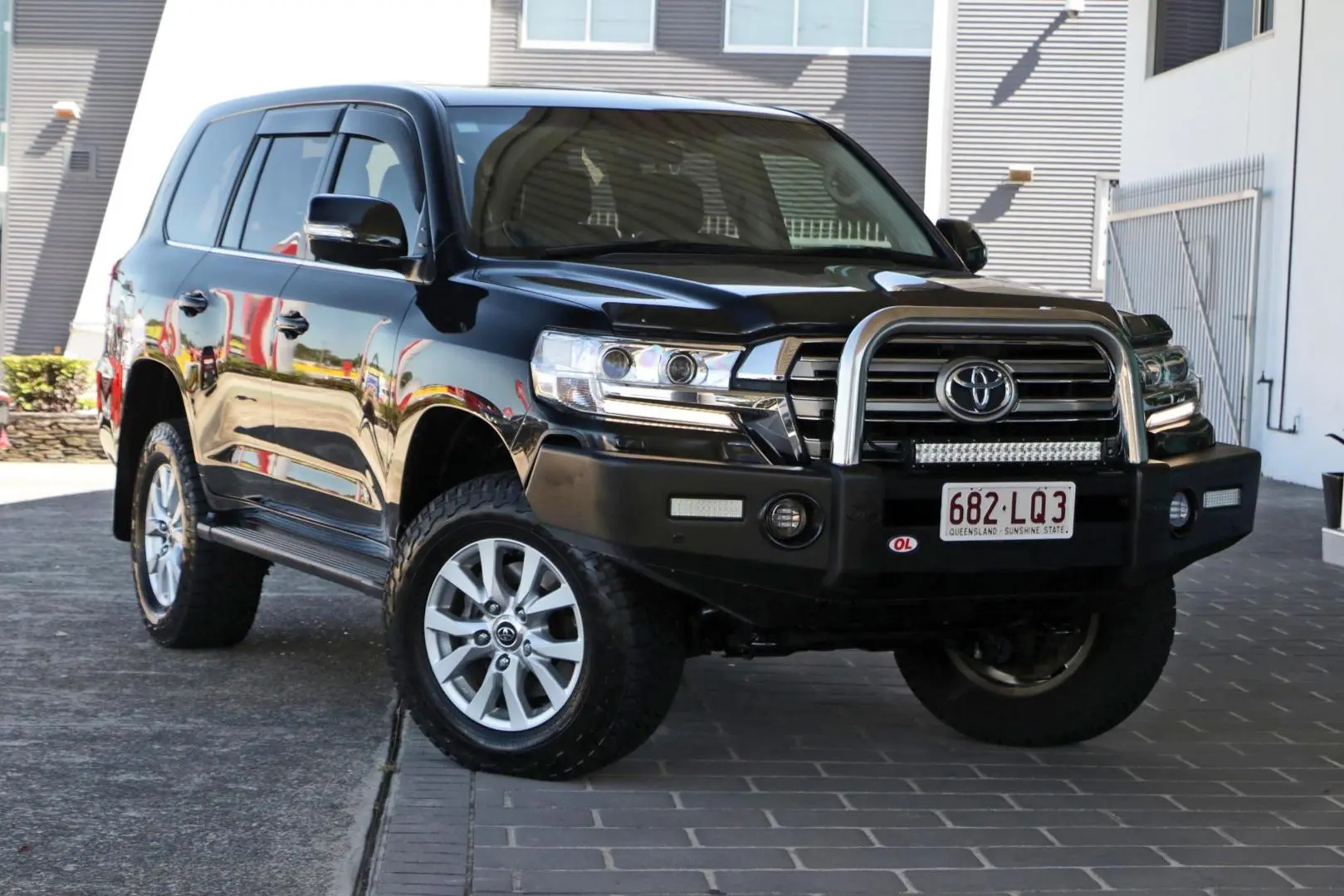 2016 Toyota Landcruiser Gallery Image 3