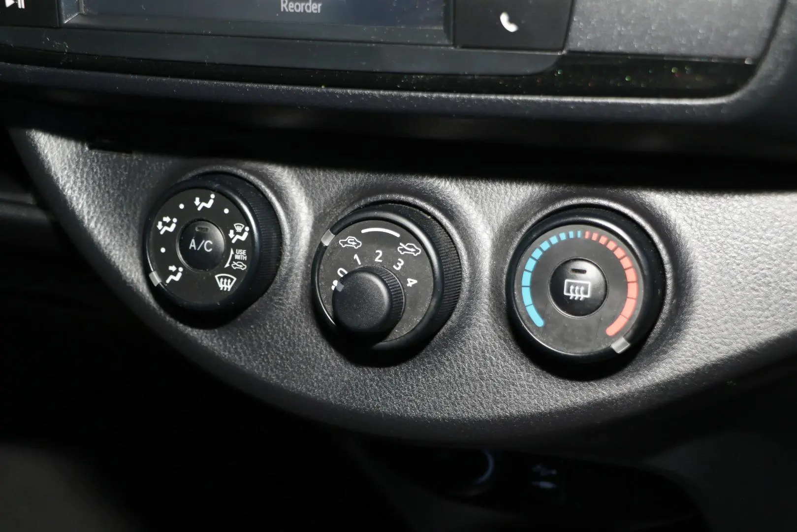 2019 Toyota Yaris Gallery Image 19
