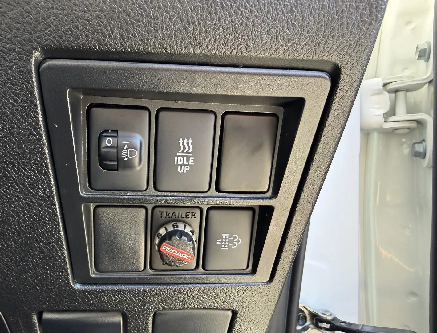 2023 Toyota Hilux Gallery Image 13