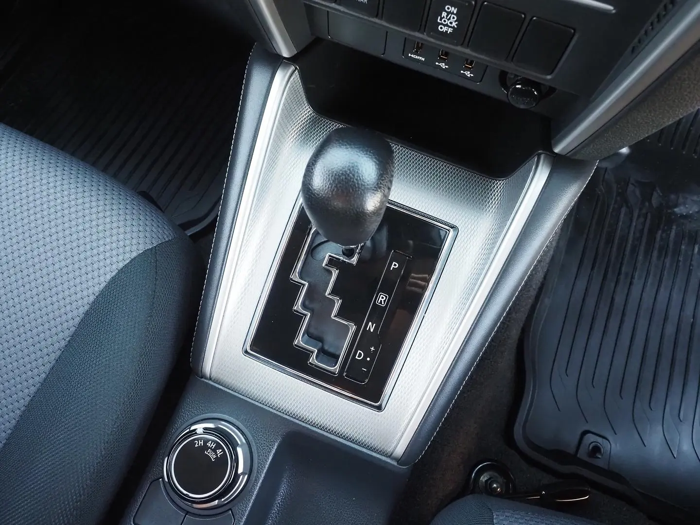 2022 Mitsubishi Triton Gallery Image 21