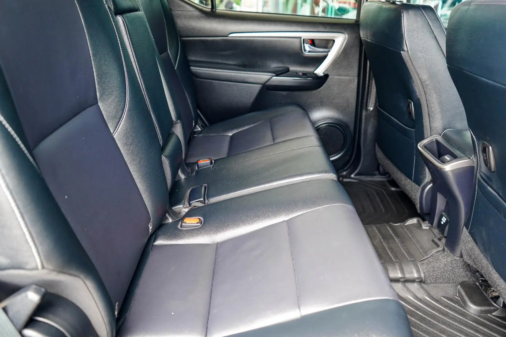 2020 Toyota Fortuner Gallery Image 9