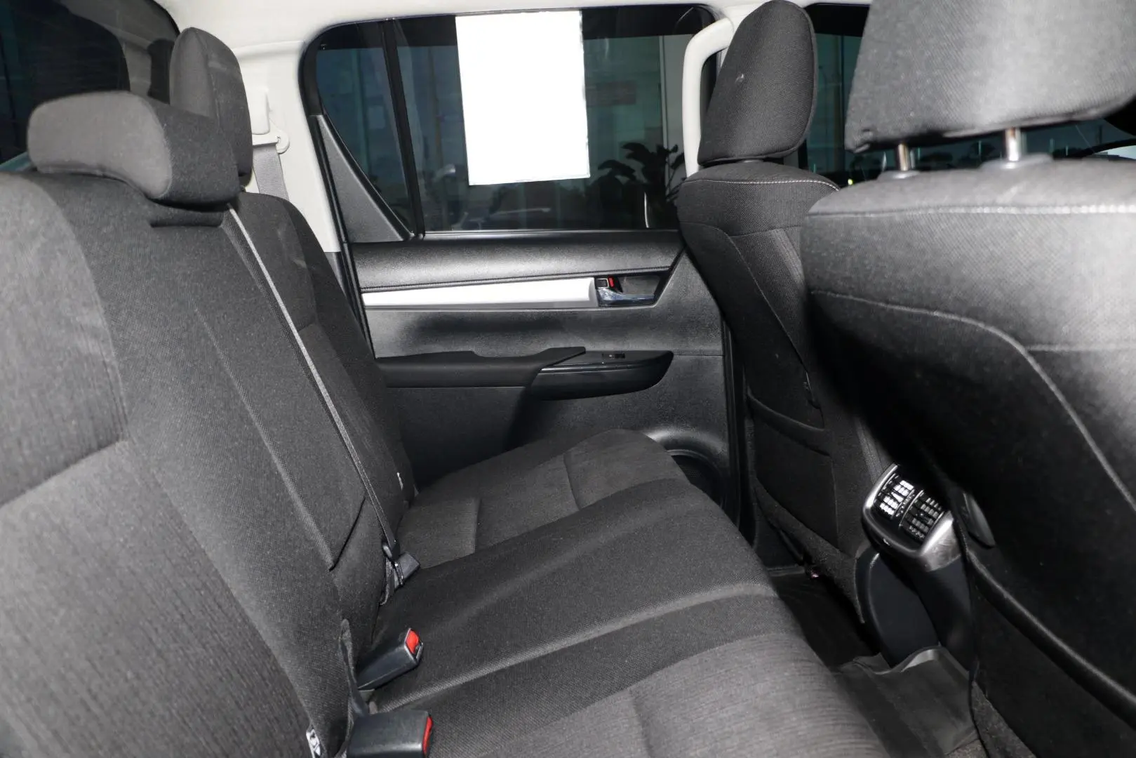 2021 Toyota Hilux Gallery Image 11