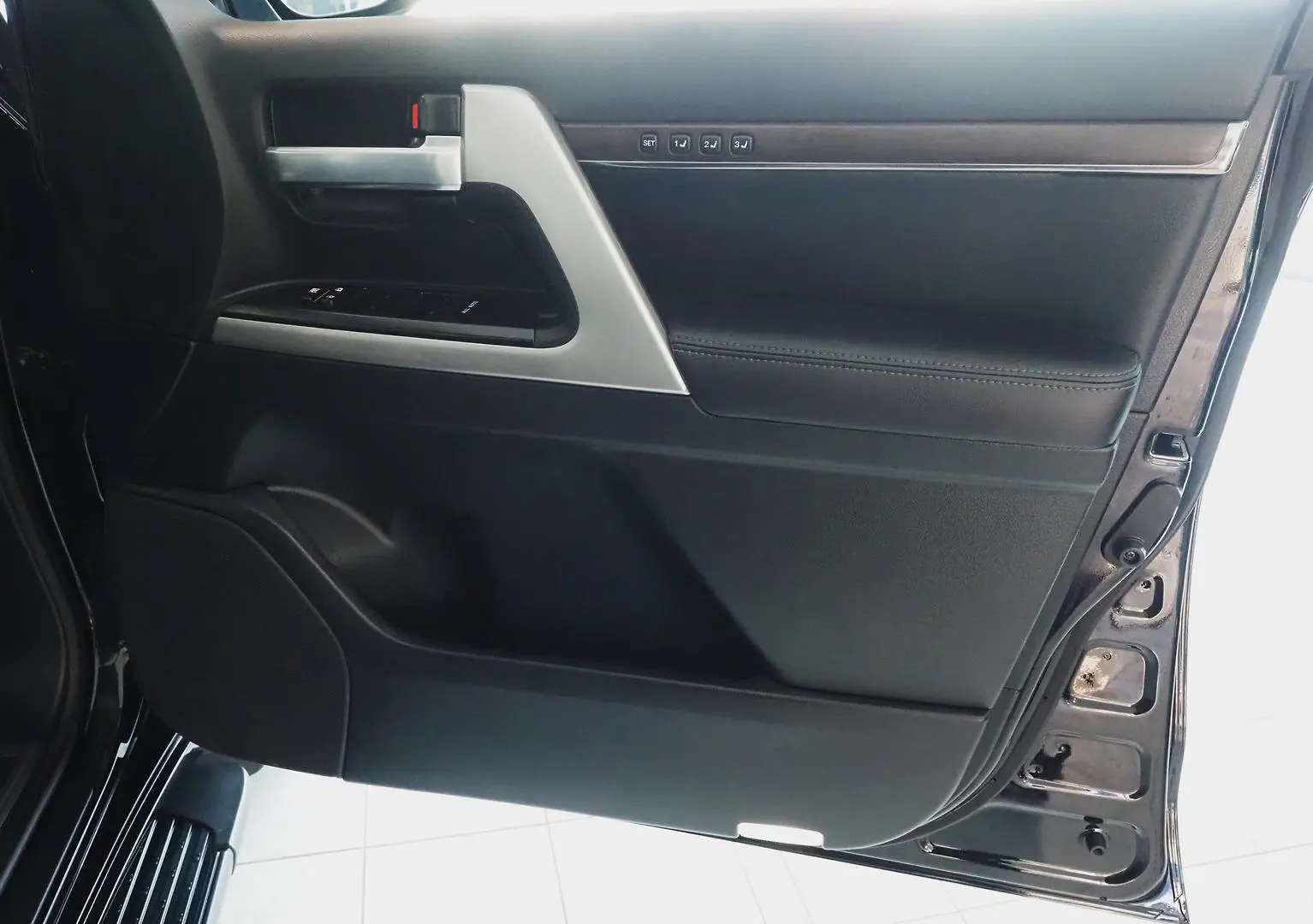 2021 Toyota Landcruiser Gallery Image 26
