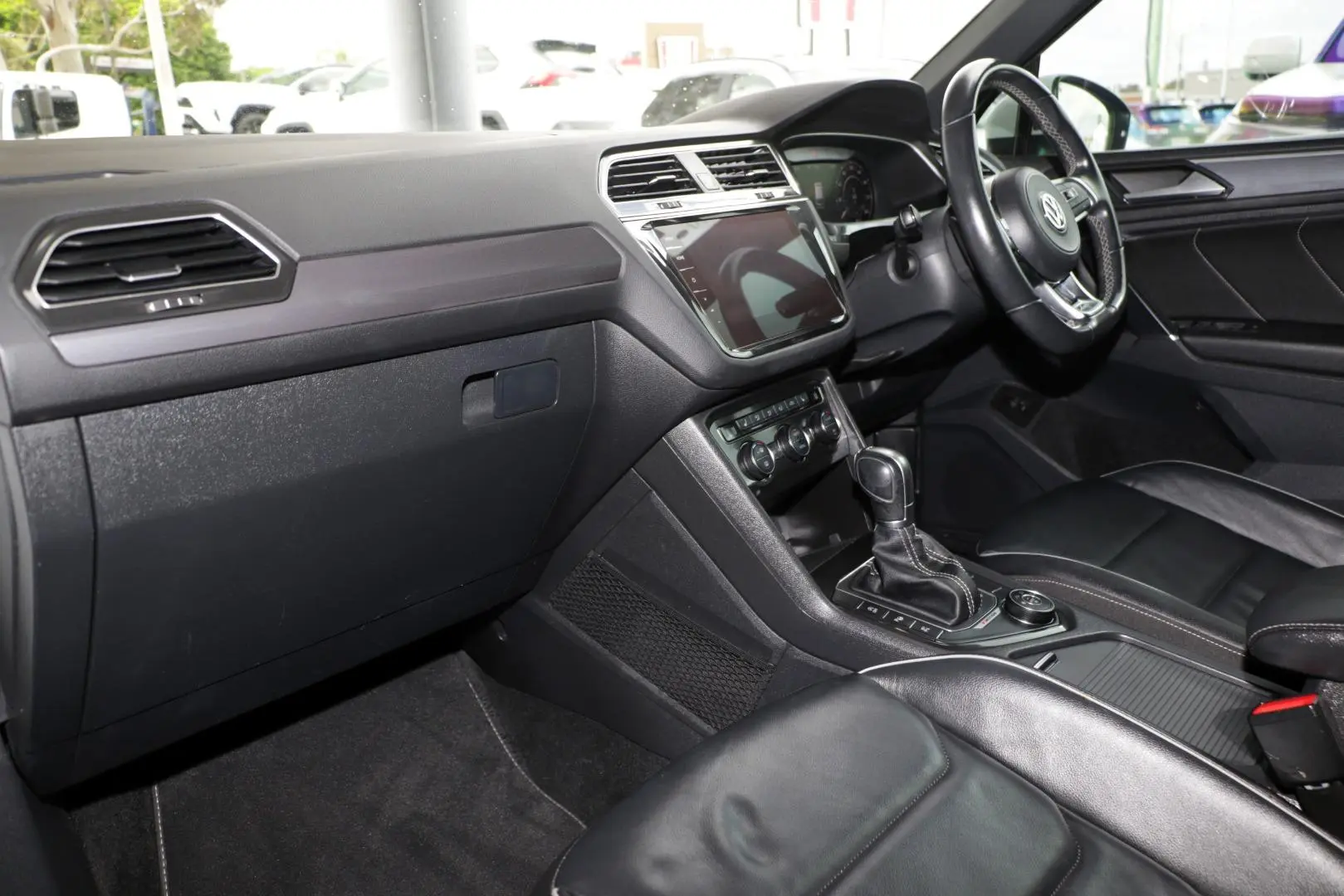 2018 Volkswagen Tiguan Gallery Image 7