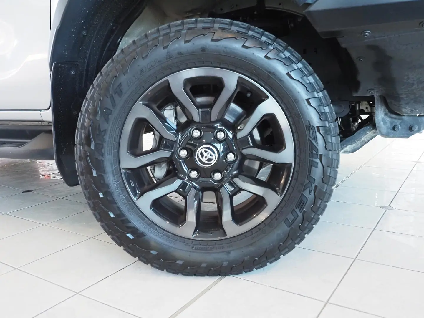 2023 Toyota Hilux Gallery Image 14