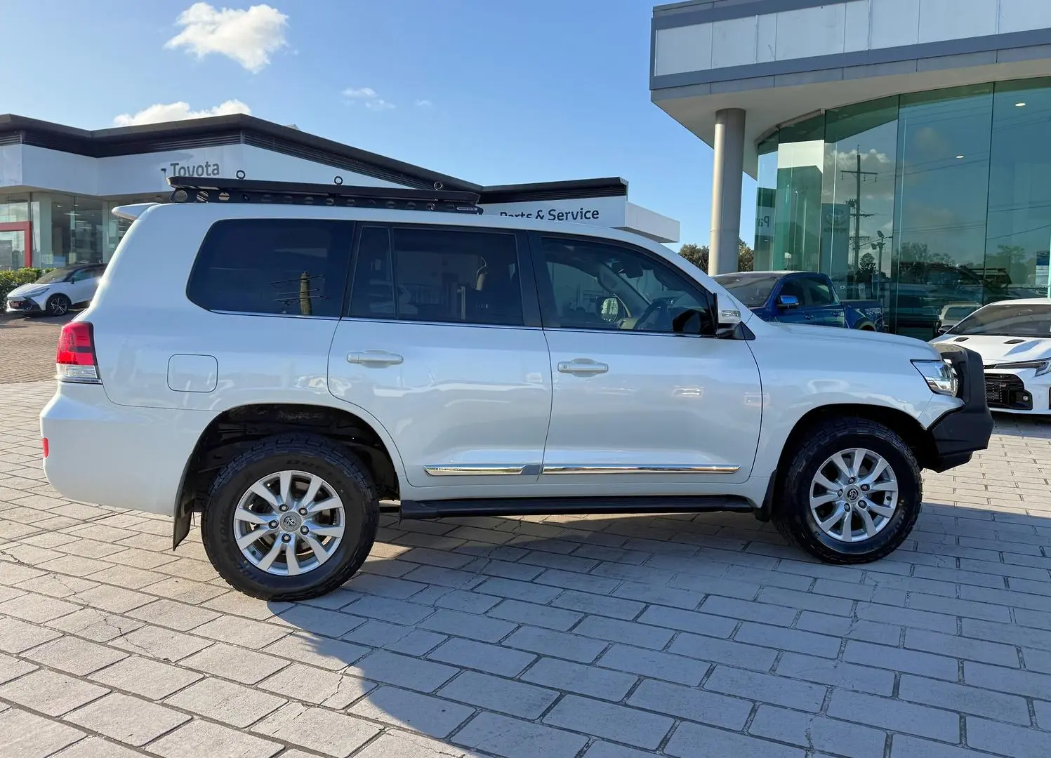 2019 Toyota Landcruiser Gallery Image 7