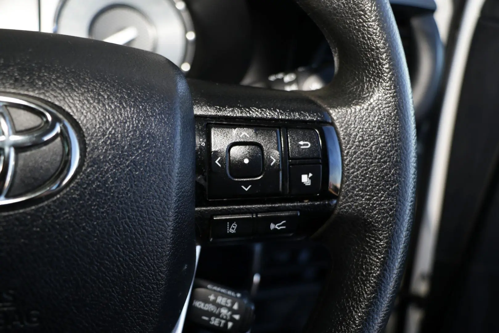 2022 Toyota Hilux Gallery Image 18