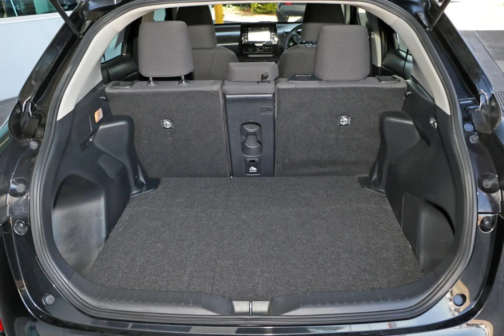 2023 Toyota Yaris Cross Gallery Image 23