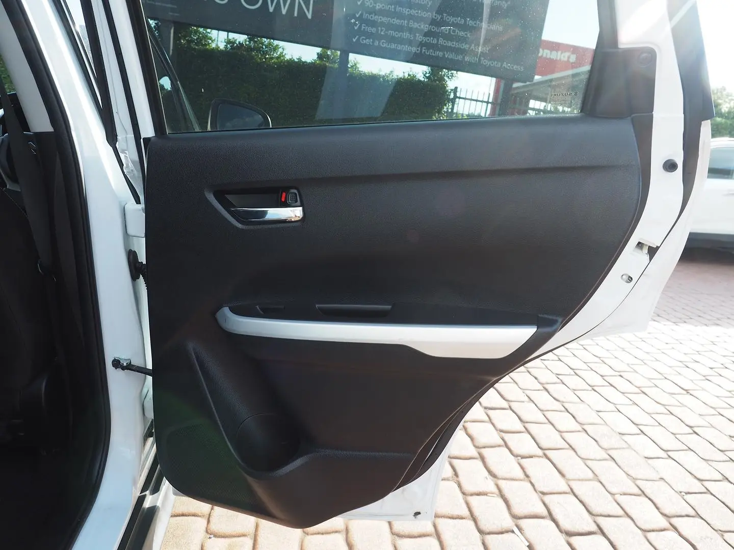 2017 Suzuki Vitara Gallery Image 12