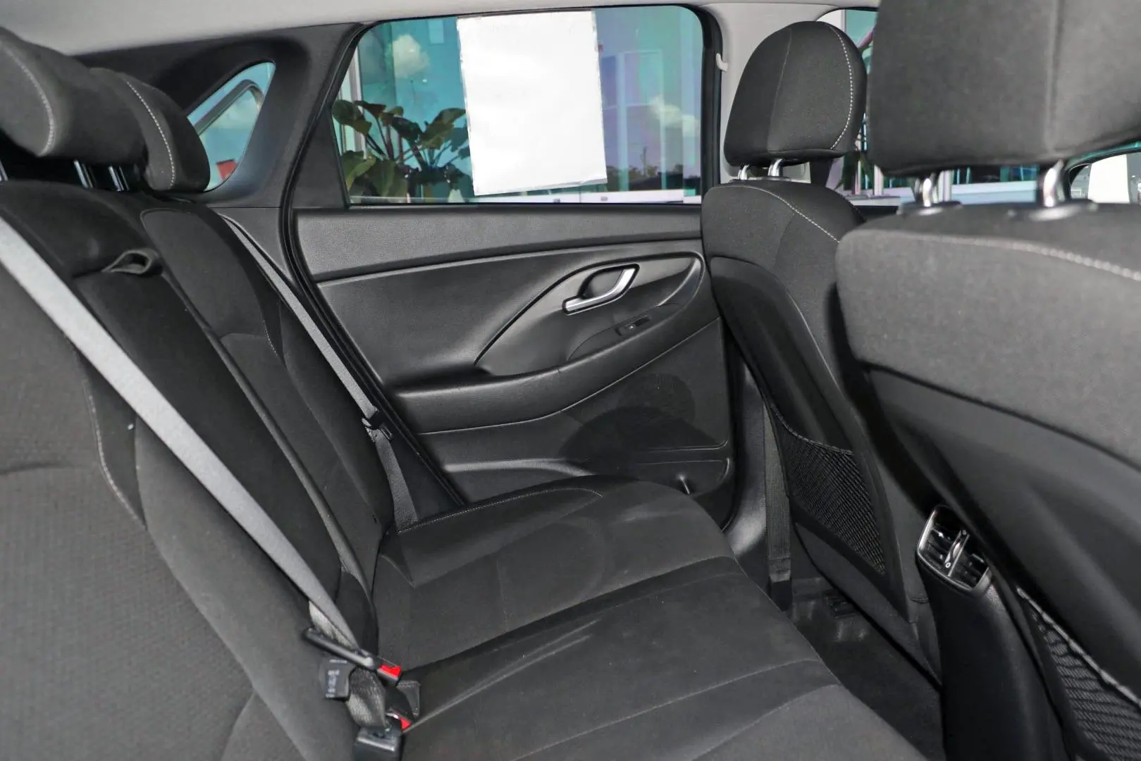 2019 Hyundai I30 Gallery Image 9