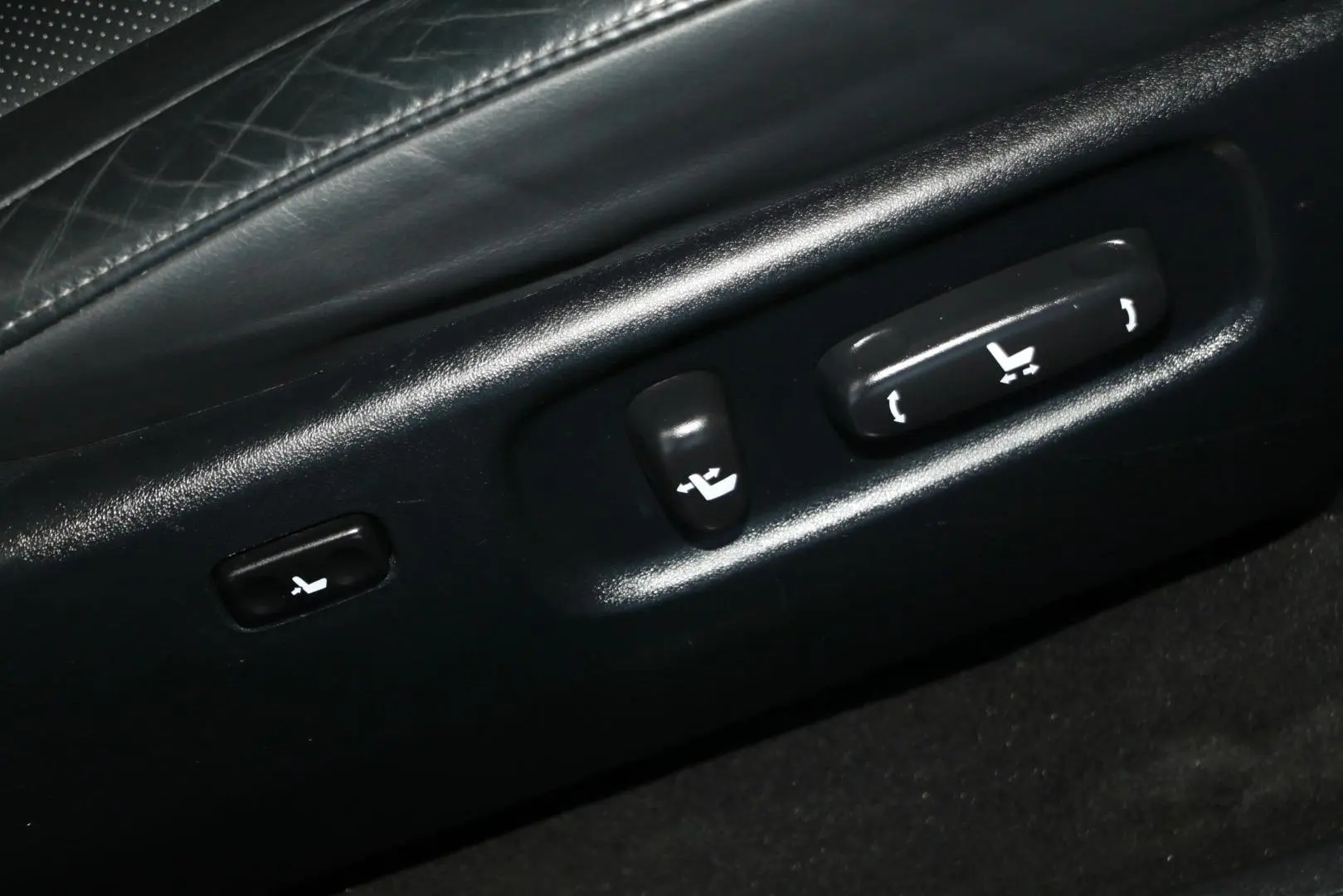 2018 Toyota Landcruiser Gallery Image 15